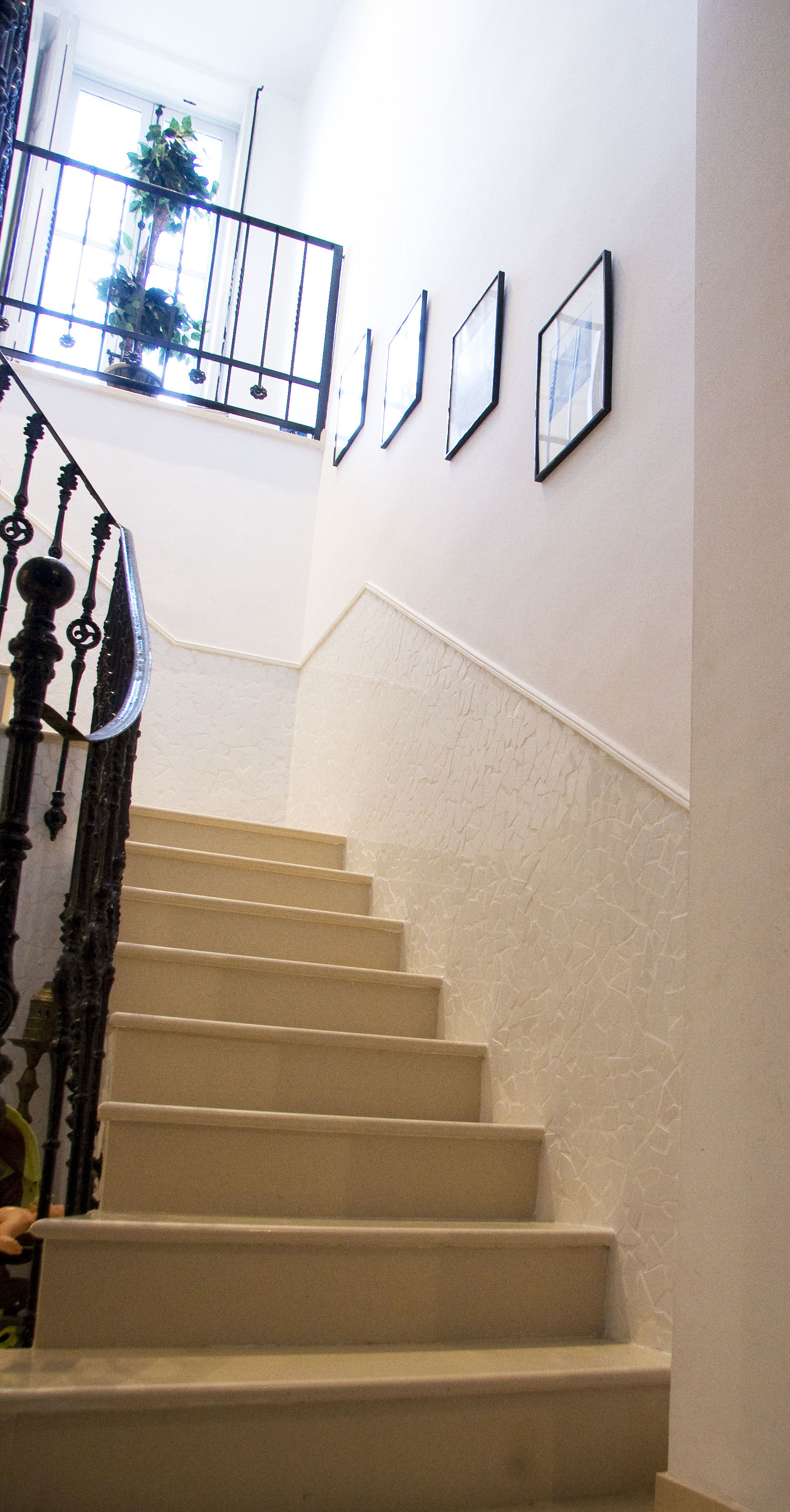 Escaleras: Servicios de Promociones y Construcciones JR Roca Ballester y Hnos. Escaleras: Servicios de Promociones y Construcciones JR Roca Ballester y Hnos.