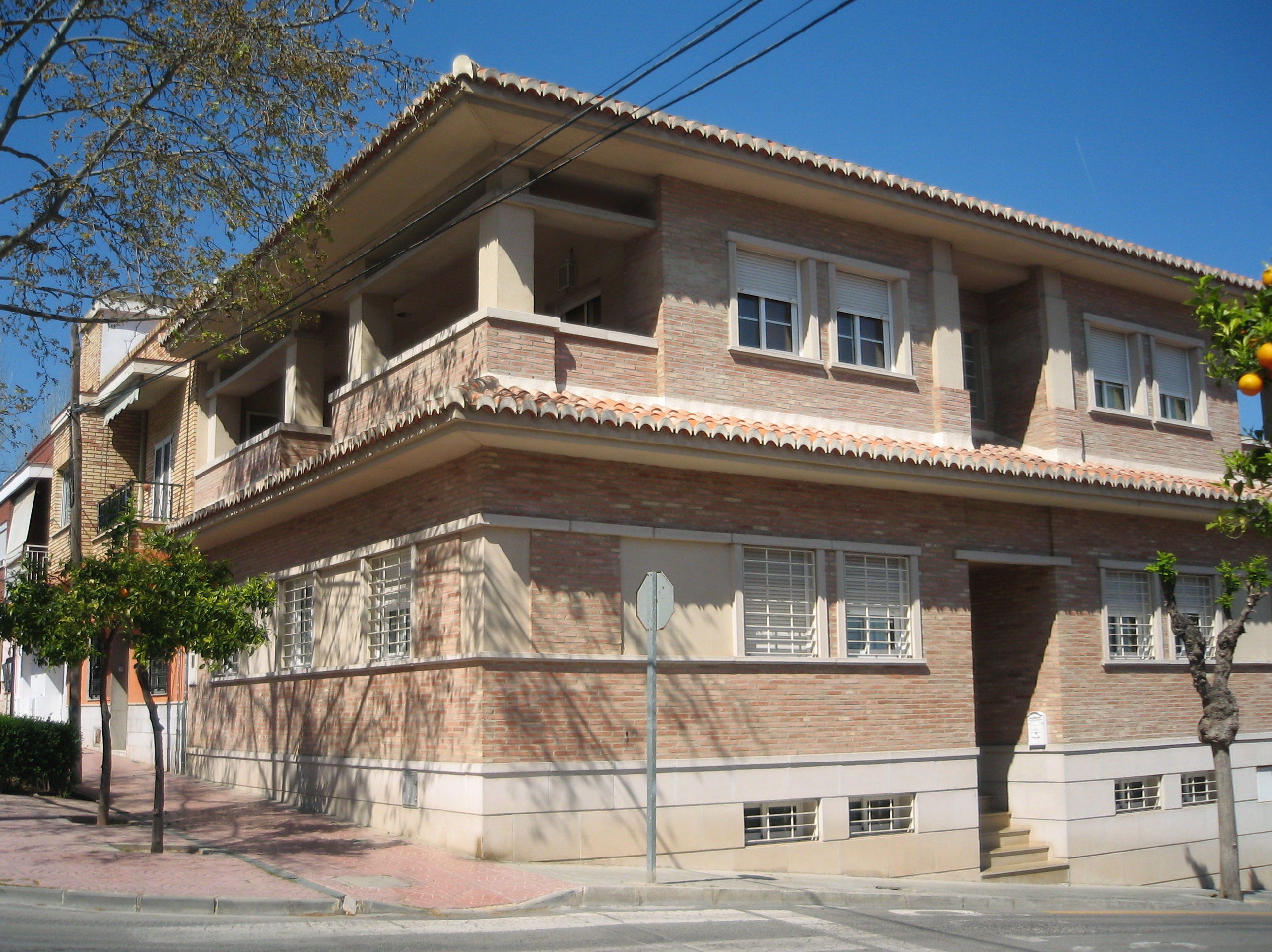 Fachadas: Servicios de Promociones y Construcciones JR Roca Ballester y Hnos. Fachadas: Servicios de Promociones y Construcciones JR Roca Ballester y Hnos.