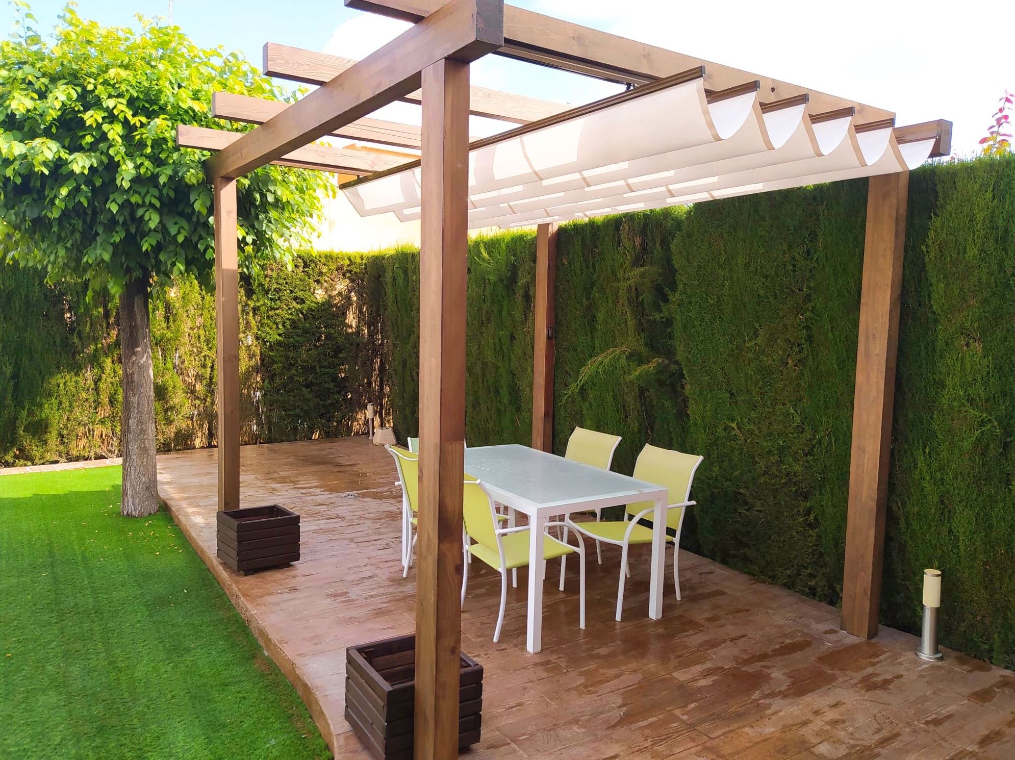 Pérgola con toldo: Productos y materiales de Toca Madera Pérgola con toldo: Productos y materiales de Toca Madera