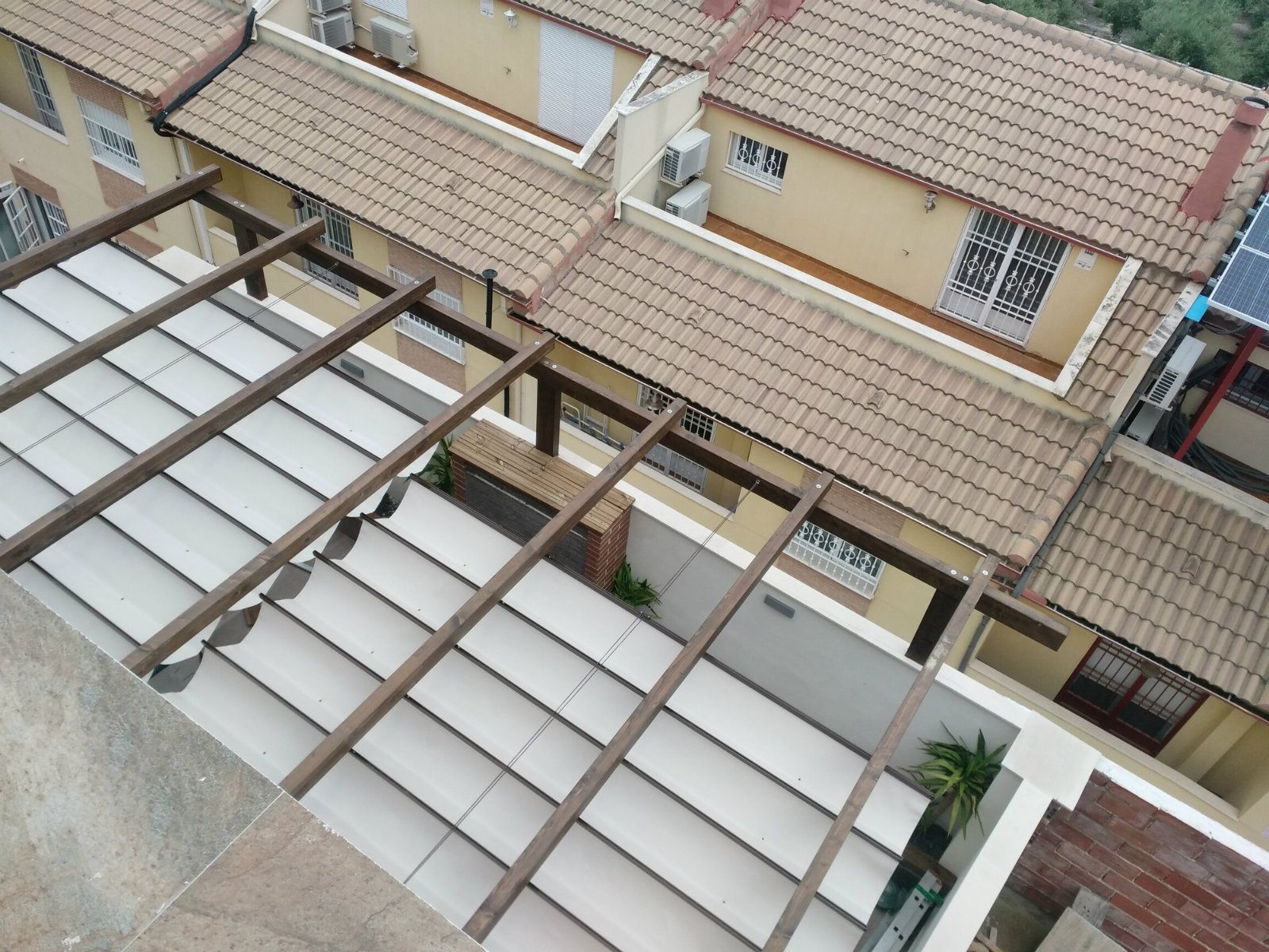 Pérgolas con toldo: Productos y materiales de Toca Madera Pérgolas con toldo: Productos y materiales de Toca Madera