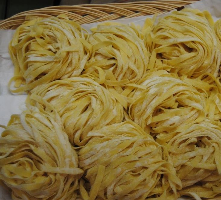 Tagliatelle fresco al puro huevo Tagliatelle fresco al puro huevo