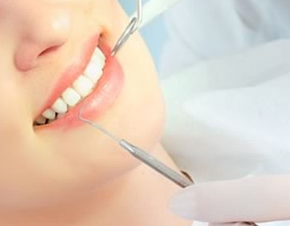 Foto 6 de Dentistas en  | Grupo ClÃ­nico Dental       Dr. Borrega