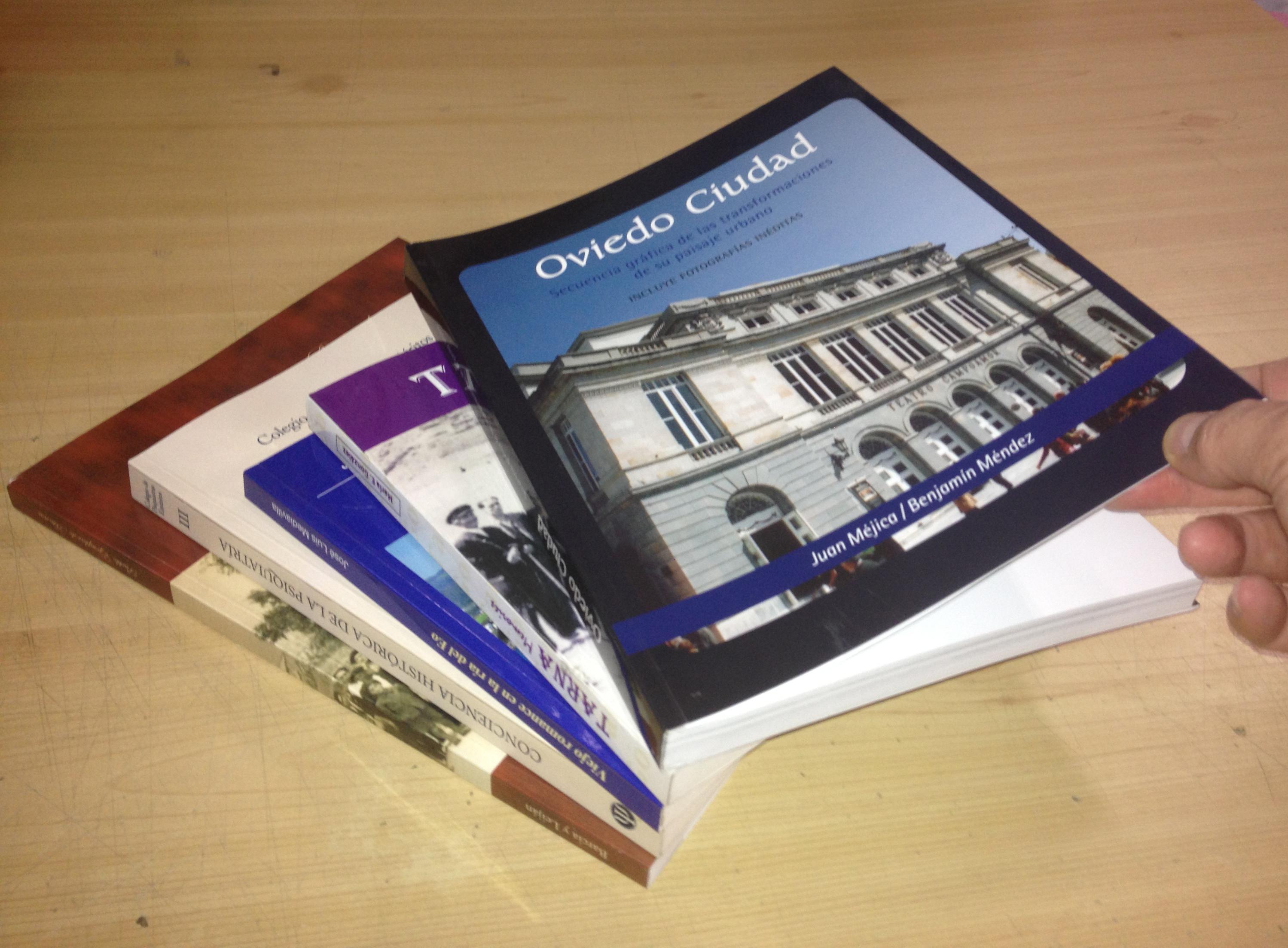 Impresión Bajo Demanda de Libros, Encuadernación PUR y Edición "A medida" Impresión Bajo Demanda de Libros, Encuadernación PUR y Edición "A medida"