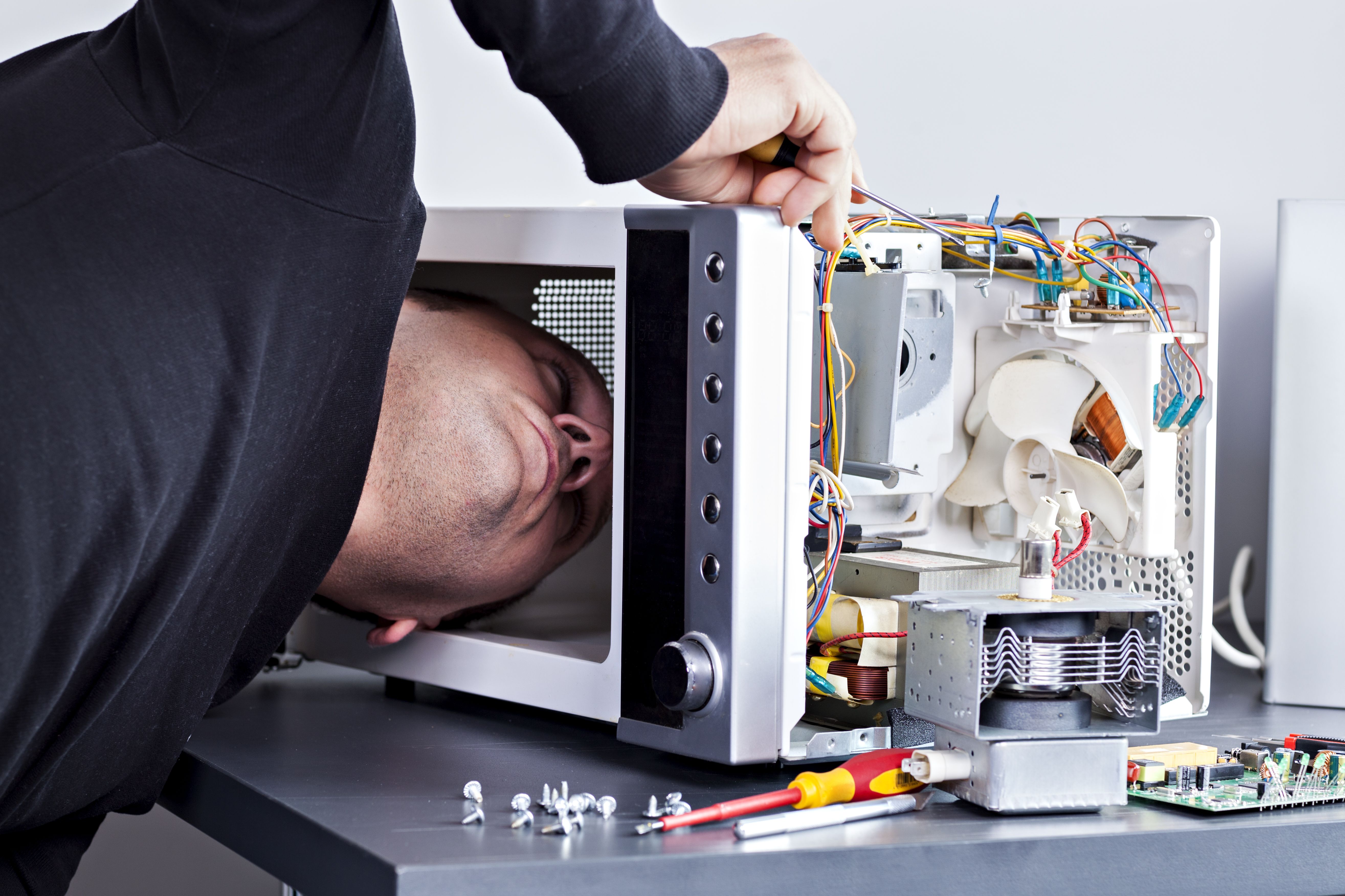 Reparación de microondas: Servicios de Servicio Oficial AEG, Electrolux, Zanussi Reparación de microondas: Servicios de Servicio Oficial AEG, Electrolux, Zanussi