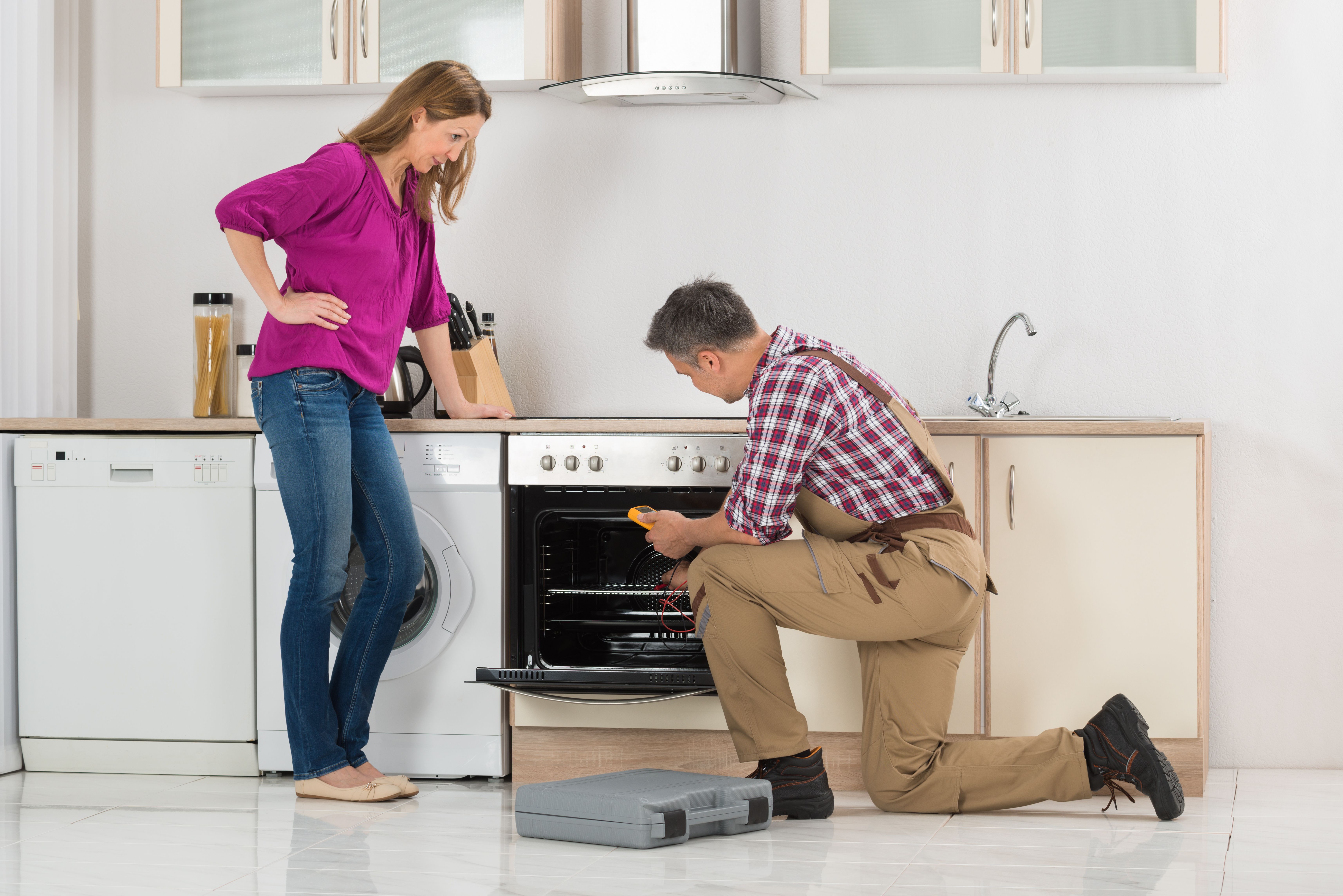Reparación de hornos: Servicios de Servicio Oficial AEG, Electrolux, Zanussi Reparación de hornos: Servicios de Servicio Oficial AEG, Electrolux, Zanussi