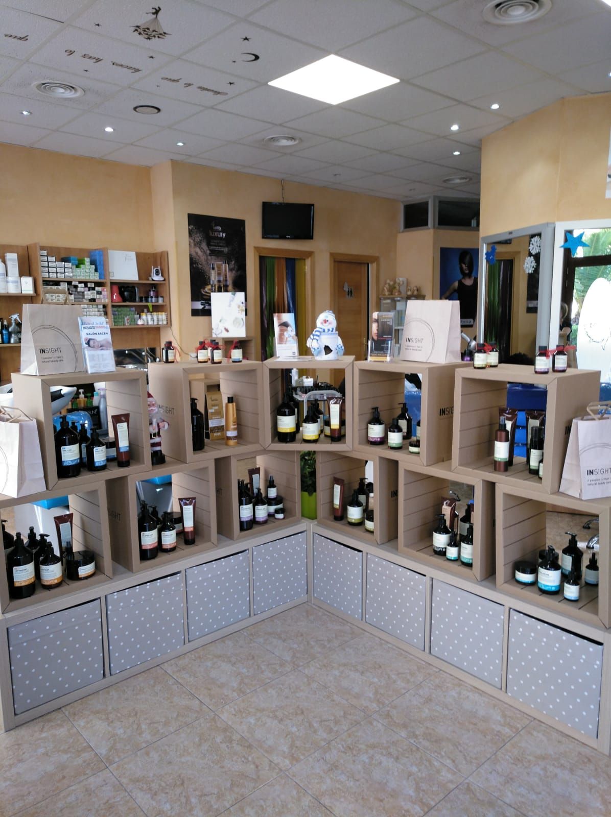 Extensión y Lifting de pestañas : Servicios de PELUQUERÍA Y ESTÉTICA ASCEN Extensión y Lifting de pestañas : Servicios de PELUQUERÍA Y ESTÉTICA ASCEN
