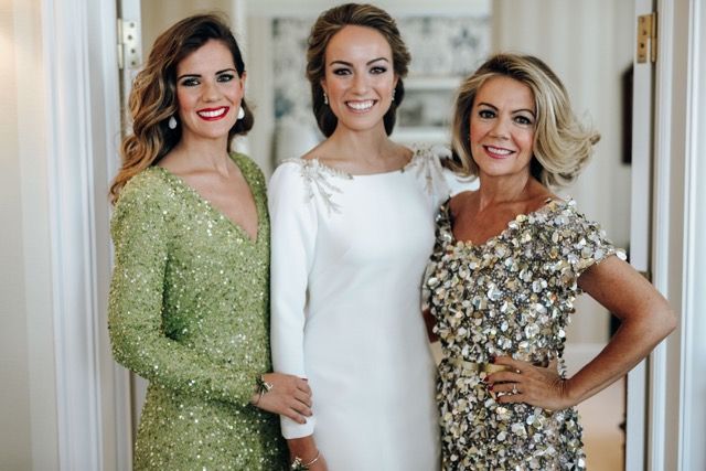 Especial novias e invitadas: Servicios de Mónica Roldán Especial novias e invitadas: Servicios de Mónica Roldán