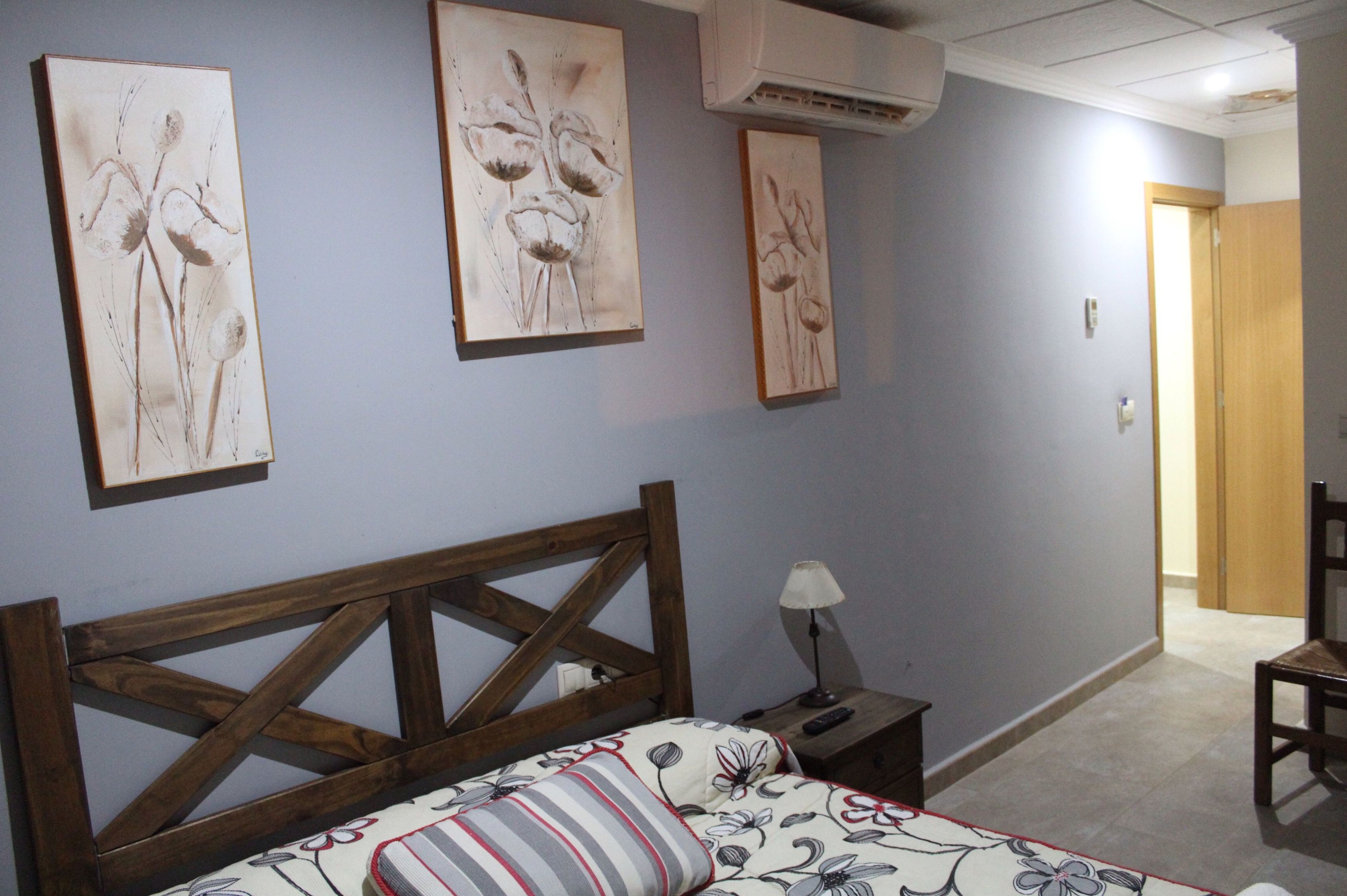 Habitaciones: Comidas y habitaciones de Hostal Restaurante Chema Habitaciones: Comidas y habitaciones de Hostal Restaurante Chema