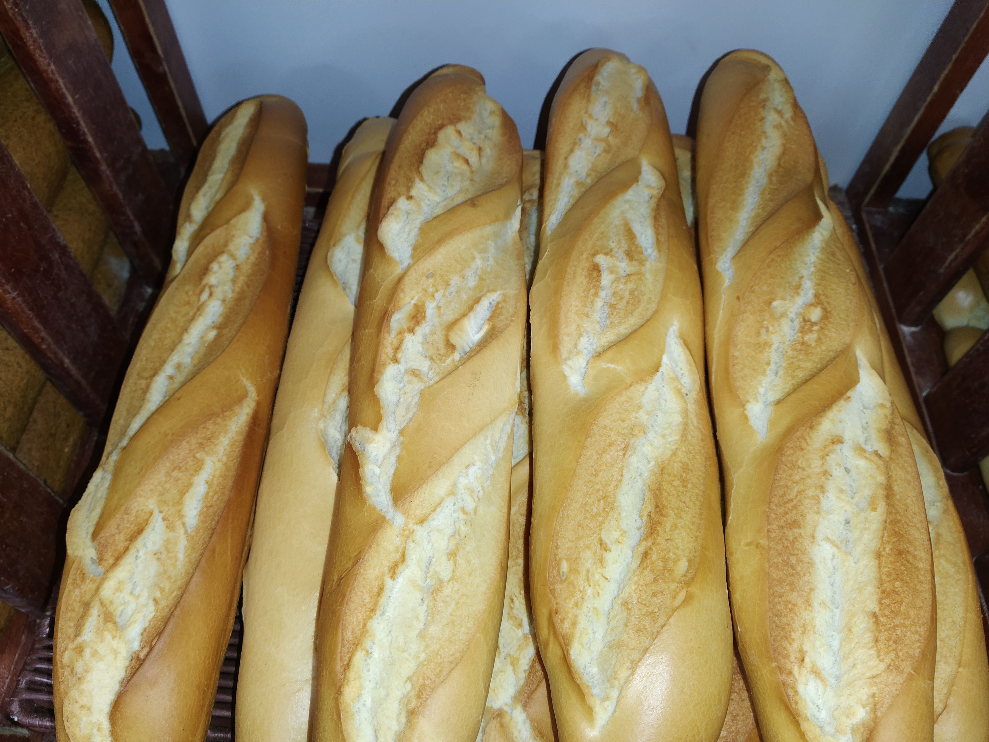 Nuestra especialidad: pan candeal: Nuestros productos de Horno Azahar Nuestra especialidad: pan candeal: Nuestros productos de Horno Azahar