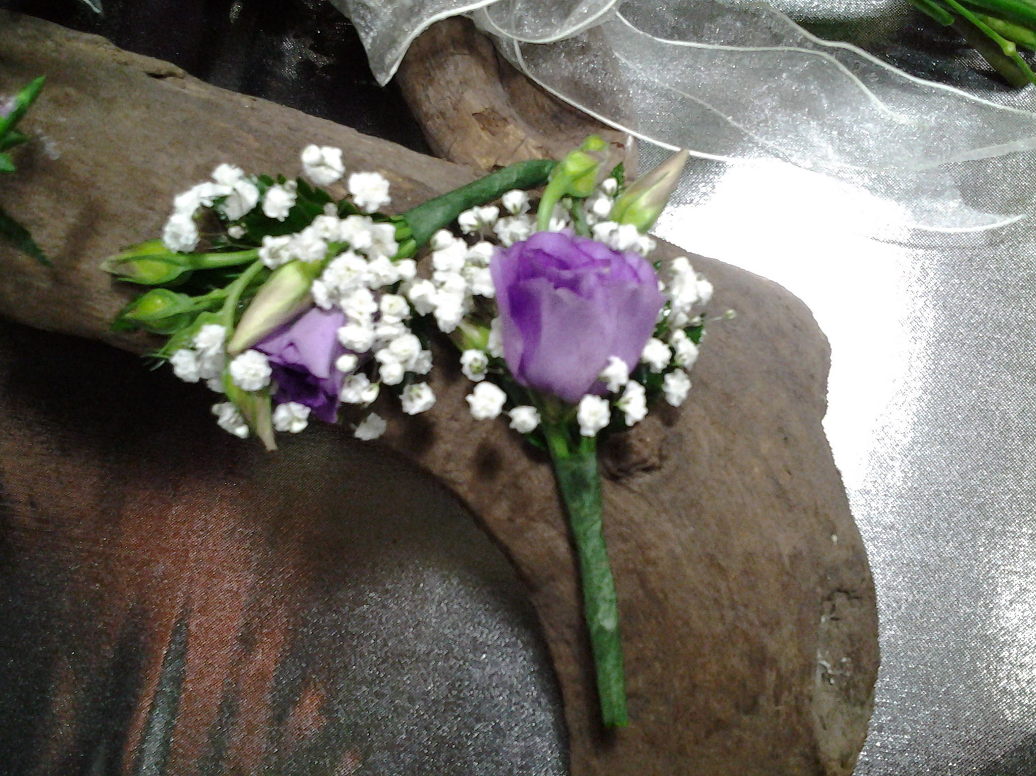 Detalles del novio y el padrino Detalles del novio y el padrino