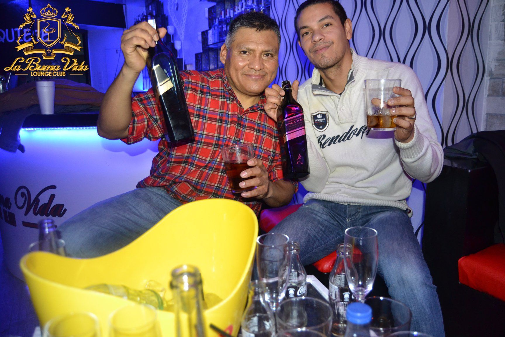 Cócteles: Servicios de La Buena Vida Lounge Club Cócteles: Servicios de La Buena Vida Lounge Club