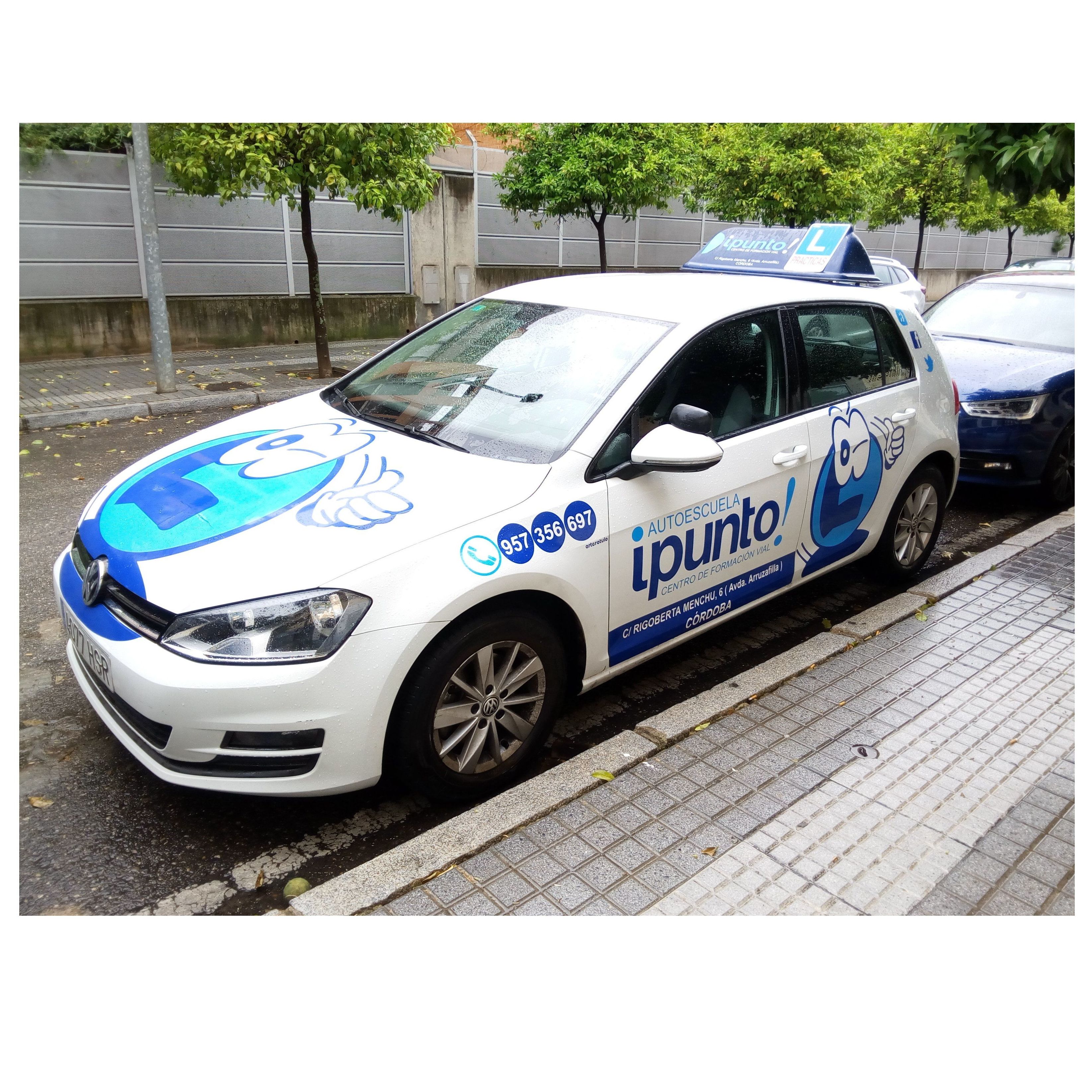 Permiso B de automóviles: Servicios de Autoescuela Ipunto Permiso B de automóviles: Servicios de Autoescuela Ipunto