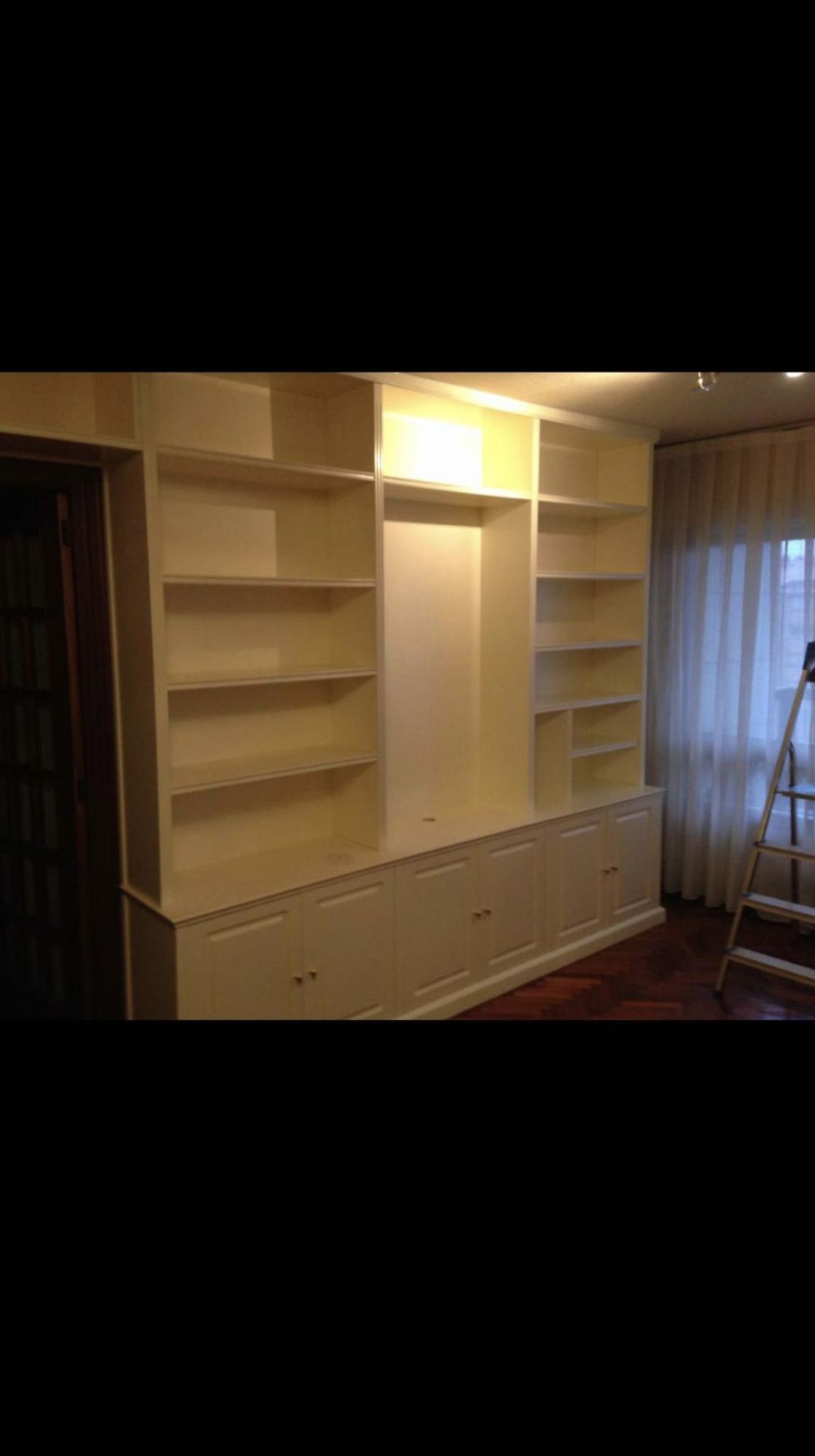 Mueble salón lacado color