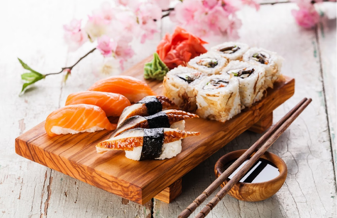 Menú de dos platos: Carta y menús de Yoshino Menú de dos platos: Carta y menús de Yoshino
