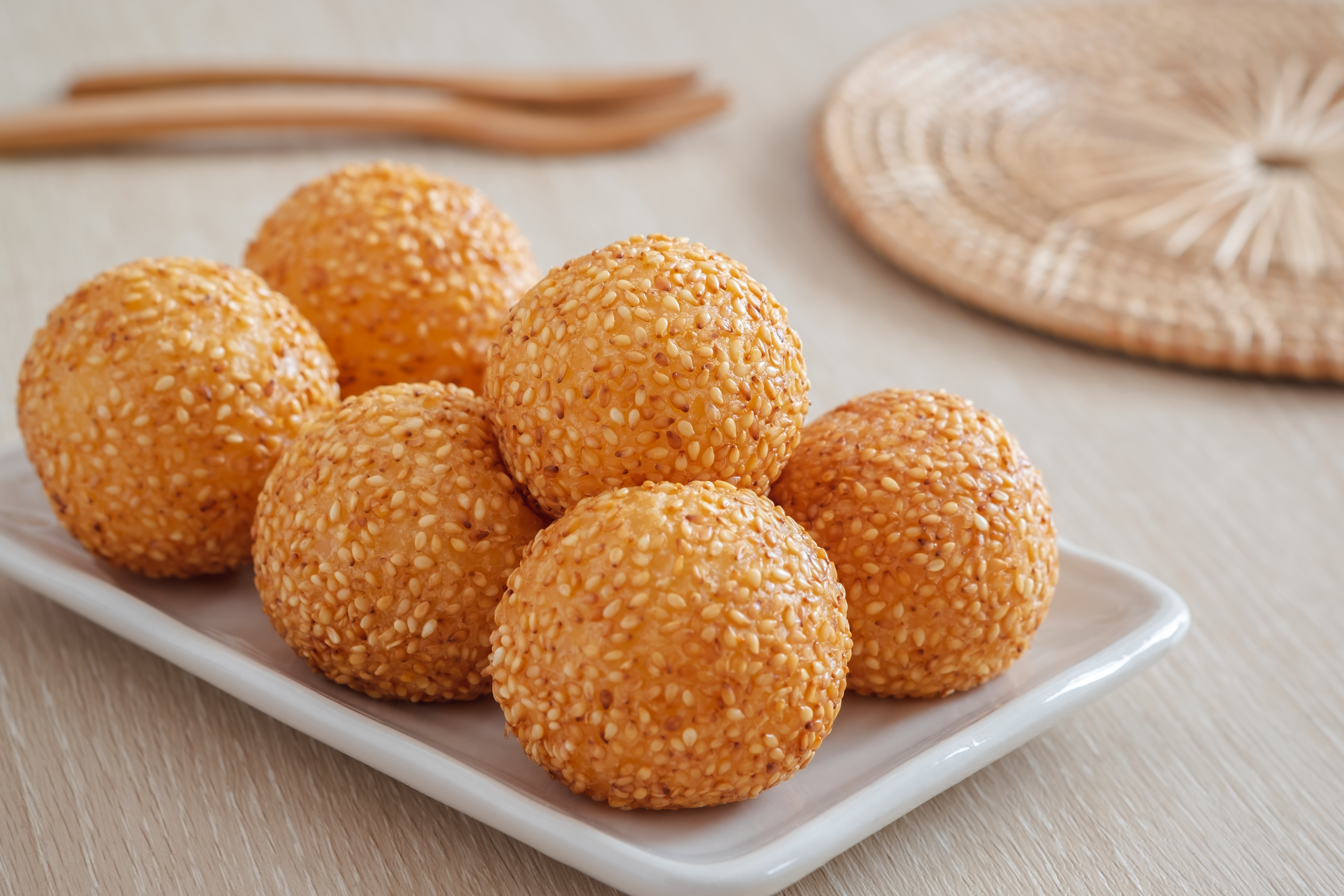 Postre: Bola de sésamo relleno de crema de judía (3 Piezas): Carta y menús de Yoshino Postre: Bola de sésamo relleno de crema de judía (3 Piezas): Carta y menús de Yoshino