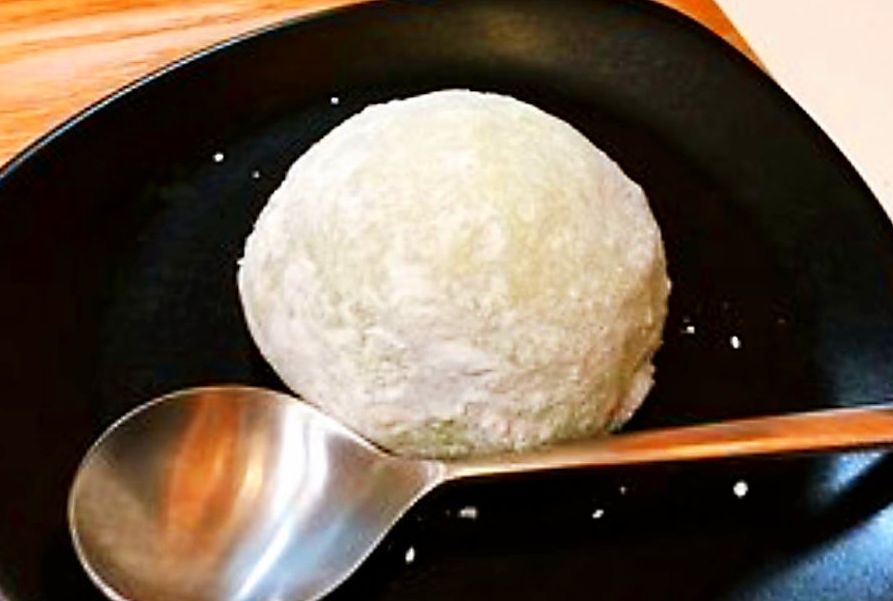 POSTRE:MOCHI DE TE VERDE: Carta y menús de Yoshino POSTRE:MOCHI DE TE VERDE: Carta y menús de Yoshino