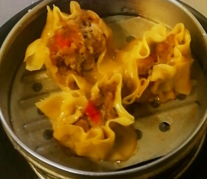 21.EMPANADILLA RELLENO DE CARNE Y GAMBAS AL VAPOR 3 Piezas: Carta y menús de Yoshino 21.EMPANADILLA RELLENO DE CARNE Y GAMBAS AL VAPOR 3 Piezas: Carta y menús de Yoshino