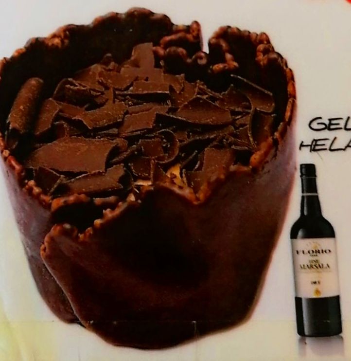 POSTRE: HELADO DE CHOCOLATE AL MARSALA: Carta y menús de Yoshino POSTRE: HELADO DE CHOCOLATE AL MARSALA: Carta y menús de Yoshino