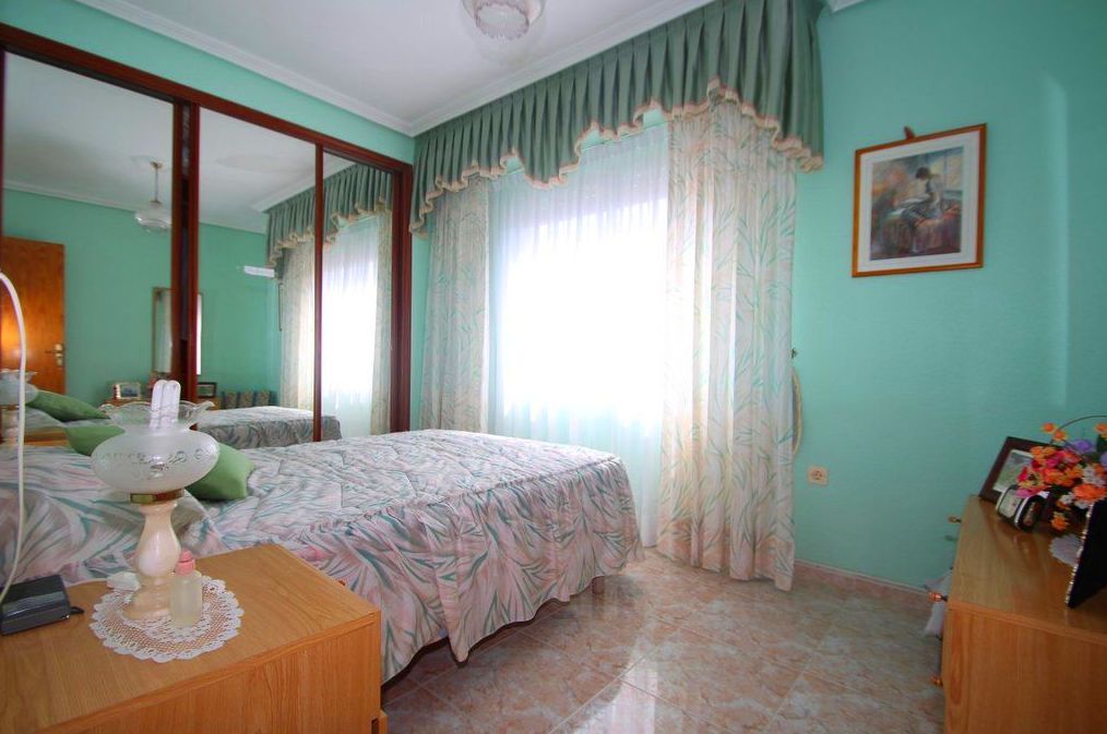 REF : 025/047/4ºC VENTA DE VIVIENDAS: Servicios y Ventas de Administración de Fincas Mayte Gil García REF : 025/047/4ºC VENTA DE VIVIENDAS: Servicios y Ventas de Administración de Fincas Mayte Gil García