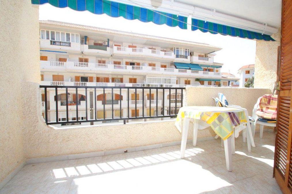 REF :054/032/3º VENTA DE VIVIENDAS: Servicios y Ventas de Administración de Fincas Mayte Gil García REF :054/032/3º VENTA DE VIVIENDAS: Servicios y Ventas de Administración de Fincas Mayte Gil García