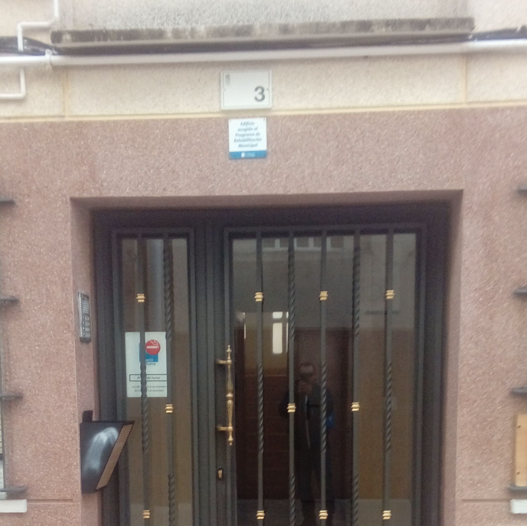 Puertas Metalicas: de Cerrajería Vefergal Puertas Metalicas: de Cerrajería Vefergal