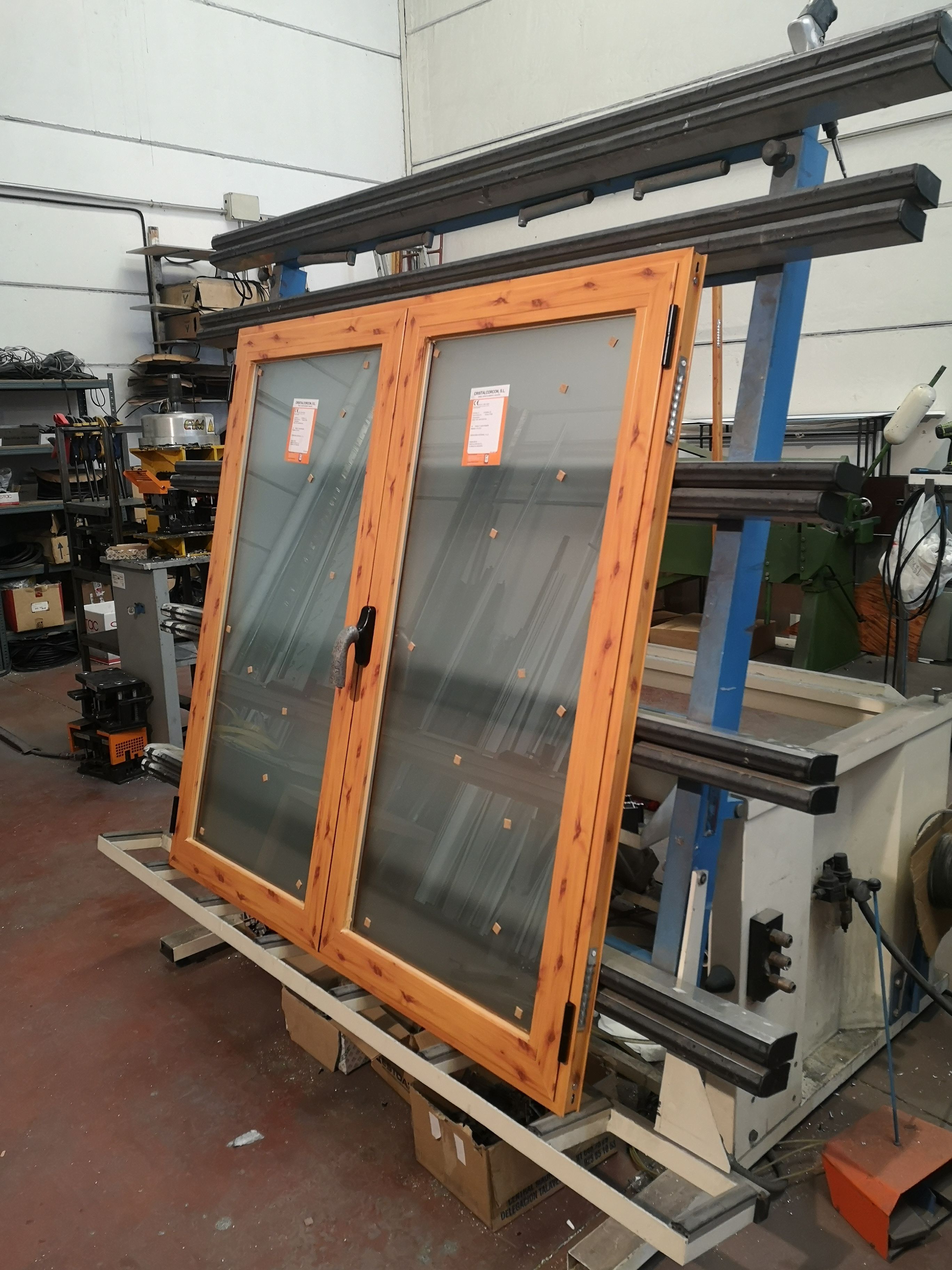 Ventana de aluminio imitación madera Ventana de aluminio imitación madera