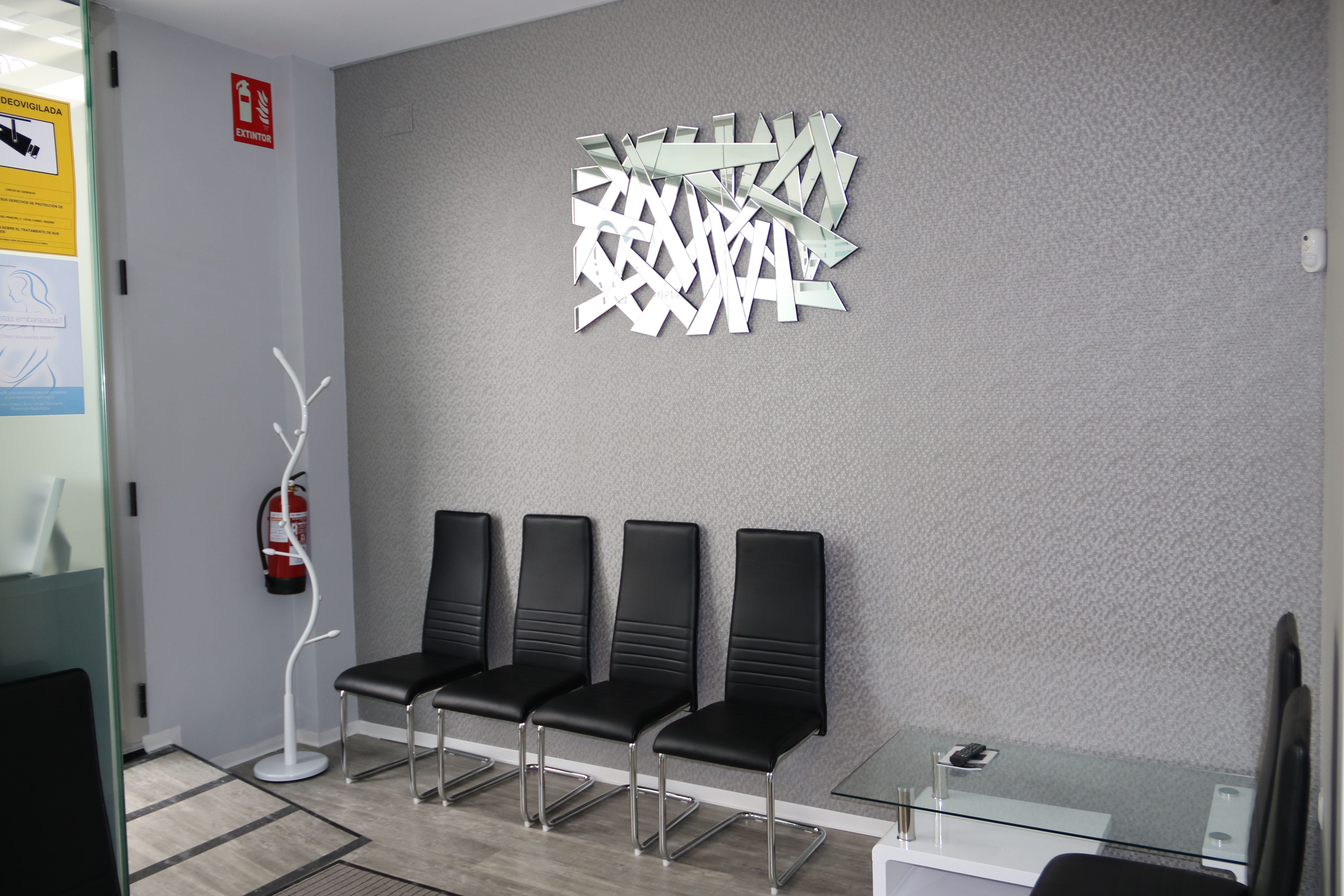 Sala de espera Clínica dental Gil Nieto Villa de Vallecas