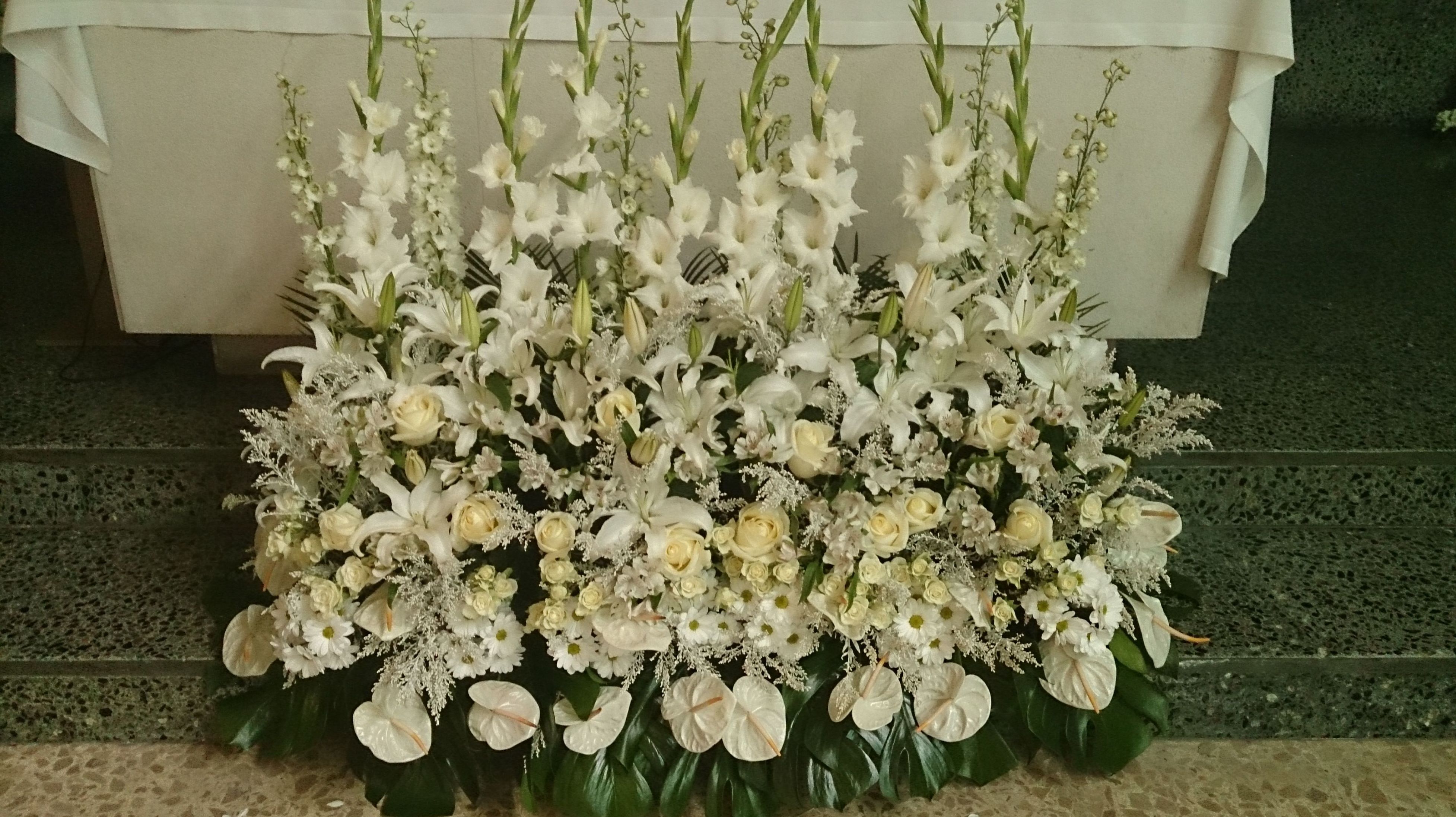 Decoración Iglesia: Floristería de Floristería Imabel Decoración Iglesia: Floristería de Floristería Imabel