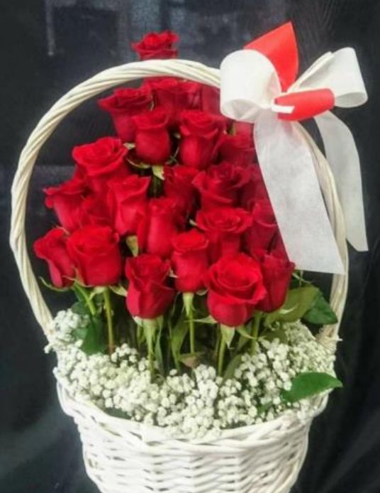 Cesta BIG RED: Floristería de Floristería Imabel Cesta BIG RED: Floristería de Floristería Imabel