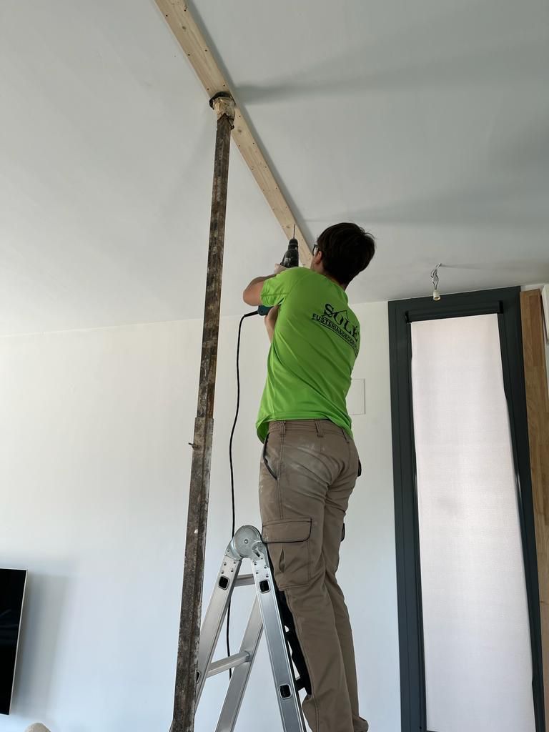 Separación de ambientes en roble macizo: Servicios de Fustería Solé Separación de ambientes en roble macizo: Servicios de Fustería Solé