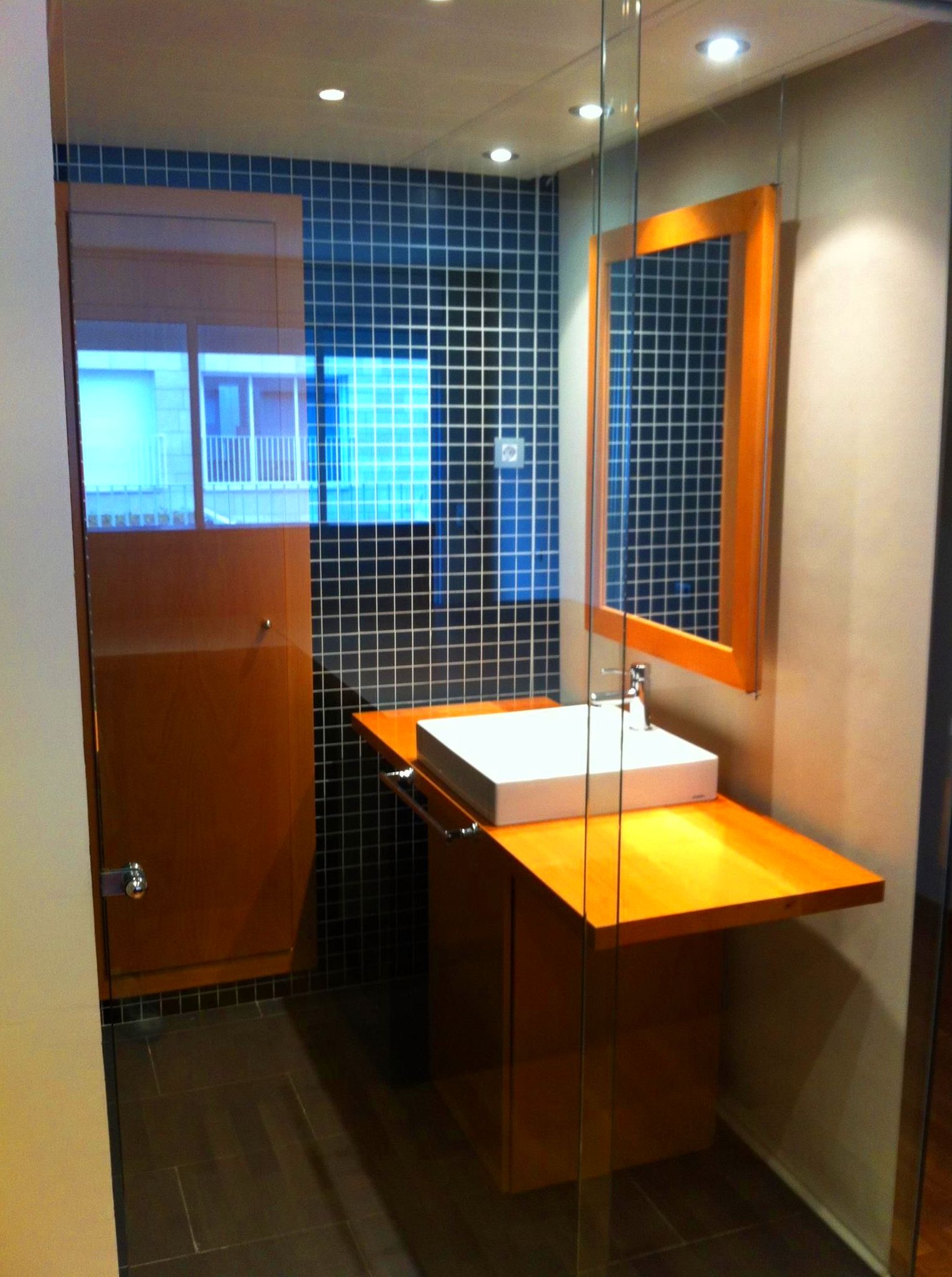 Muebles de baño: Servicios de Fustería Solé Muebles de baño: Servicios de Fustería Solé
