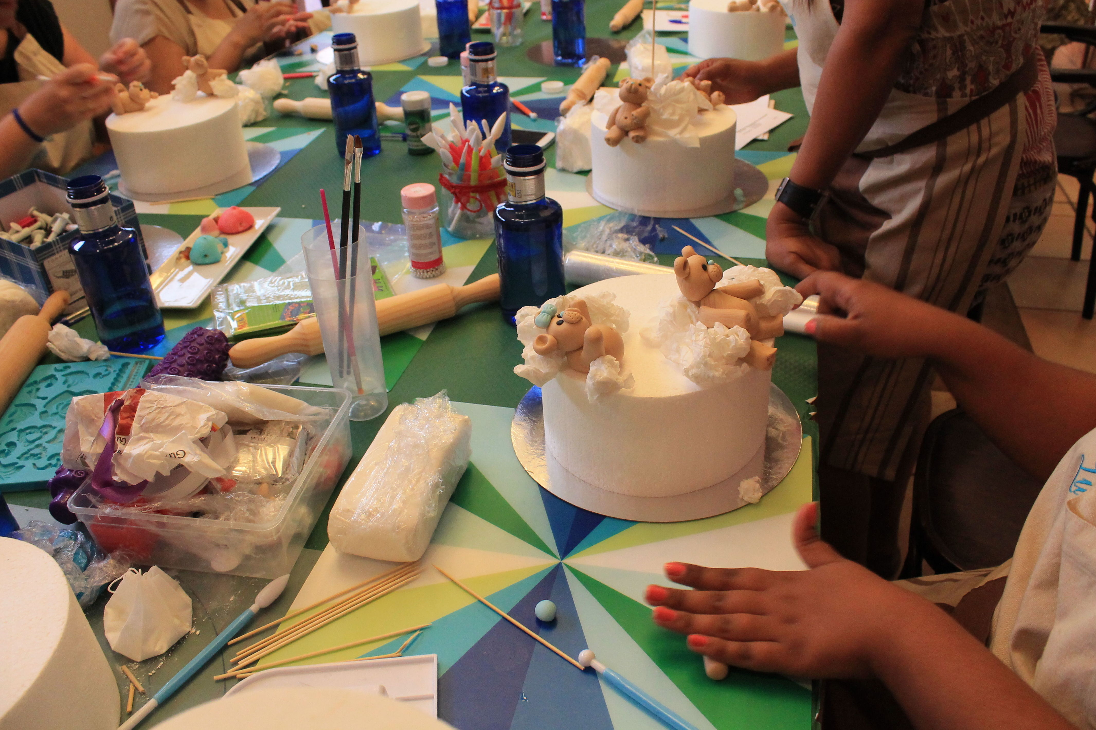 Curso de Tartas Decoradas en Txoko Bilanda . Curso de Tartas Decoradas en Txoko Bilanda .