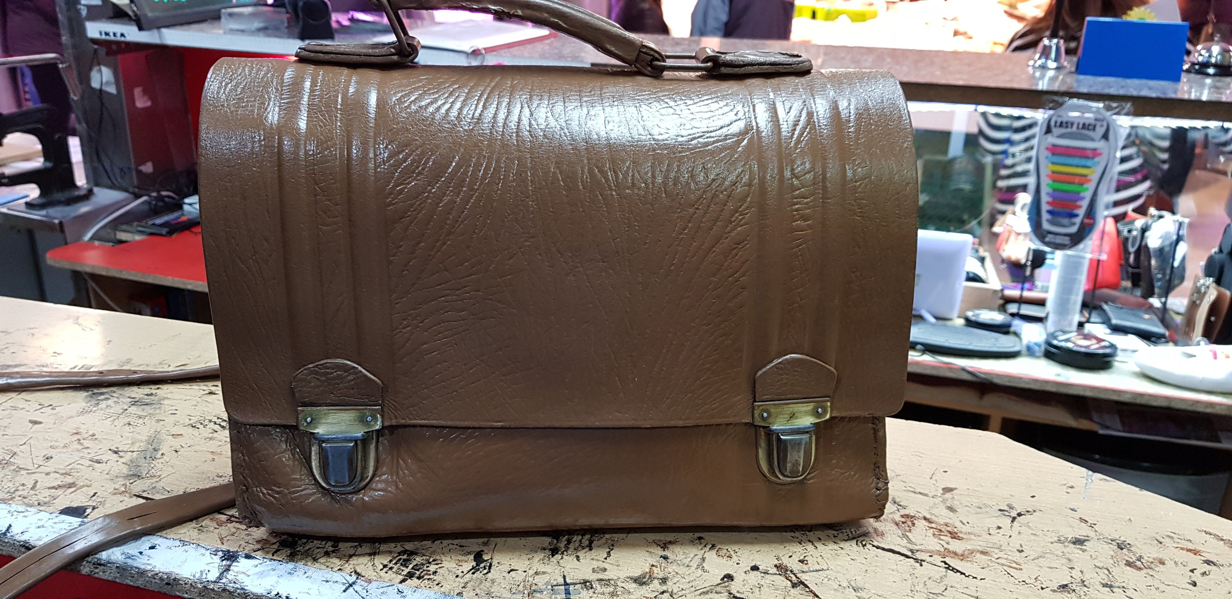 Reparación de bolsos o mochilas: Servicios de EL TALLER DEL MAESTRO Reparación de bolsos o mochilas: Servicios de EL TALLER DEL MAESTRO
