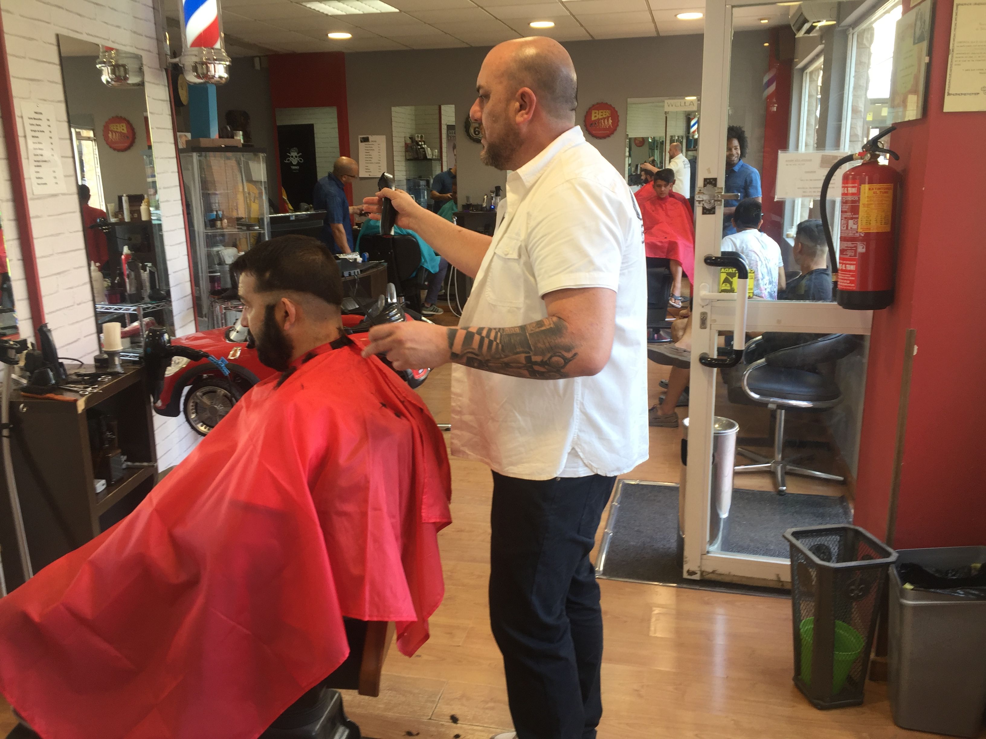 Corte Fade: Catálogo de Rodrigo Peluqueros Corte Fade: Catálogo de Rodrigo Peluqueros