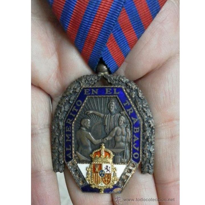 Medalla del trabajo. Época Alfonso XIII: Catálogo de Antiga Compra-Venta