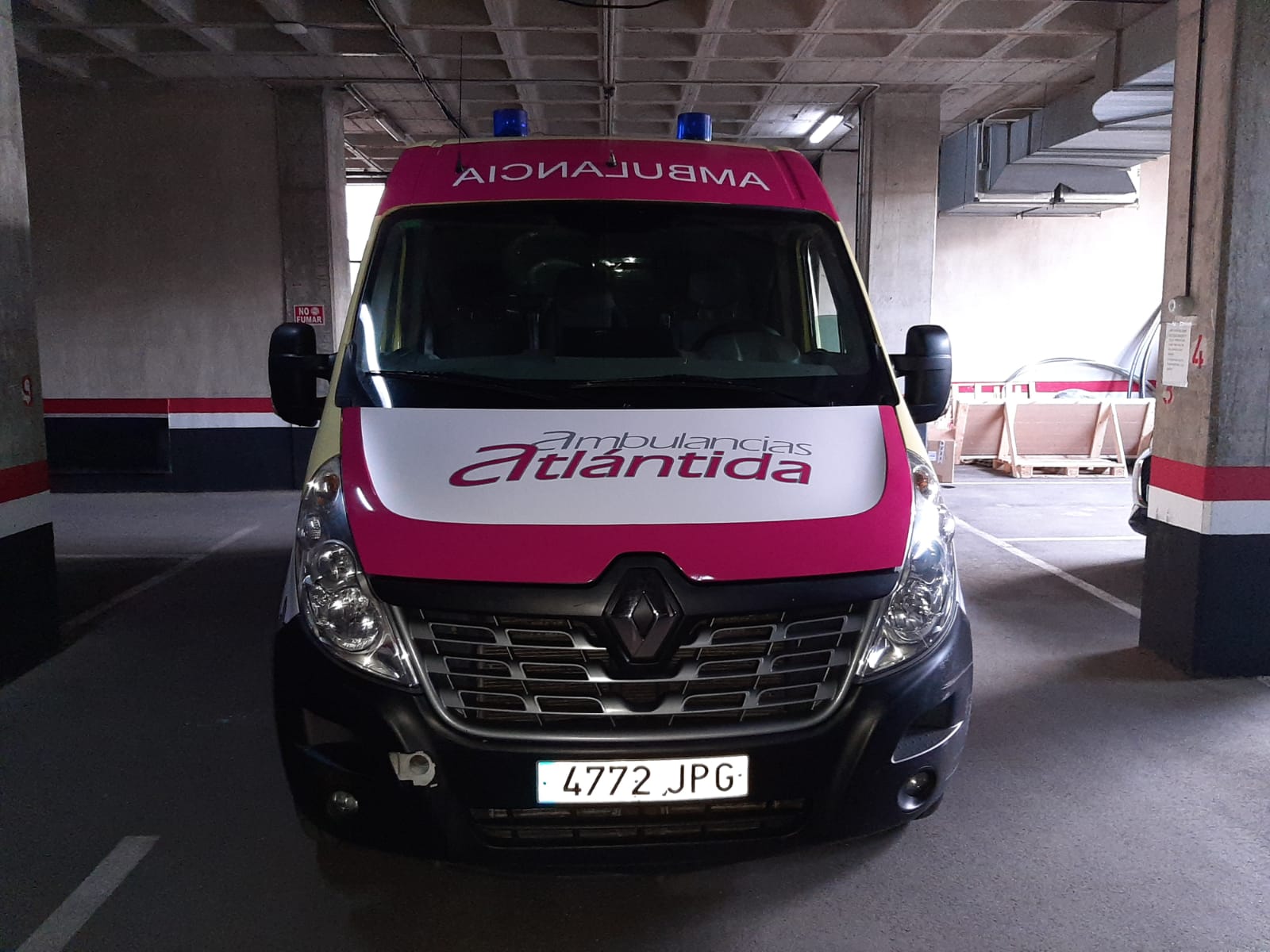 TRANPORTE PARA DISCAPACITADOS - ACCESO SILLA DE RUEDAS: de AMBULANCIAS ATLÁNTIDA, S.L. TRANPORTE PARA DISCAPACITADOS - ACCESO SILLA DE RUEDAS: de AMBULANCIAS ATLÁNTIDA, S.L.