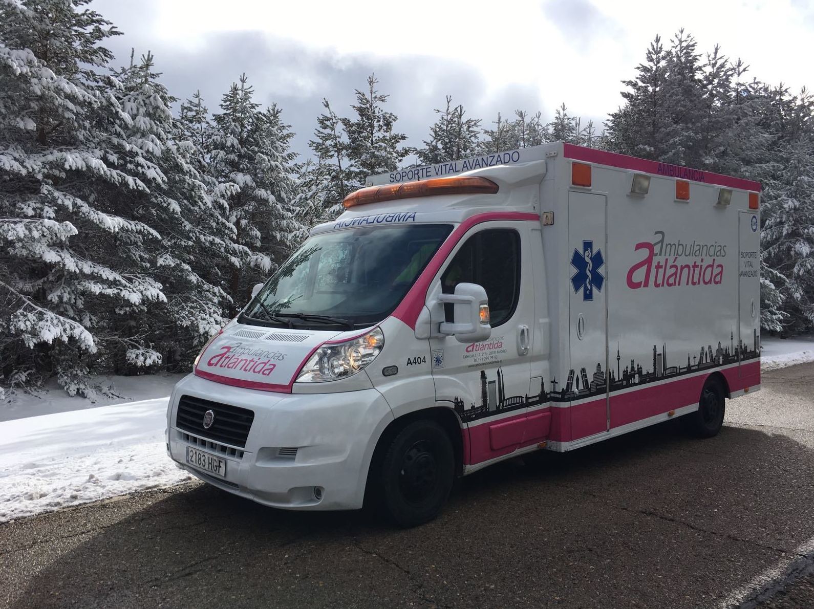 Ambulancia Tipo C - UVI Móvil Ambulancia Tipo C - UVI Móvil