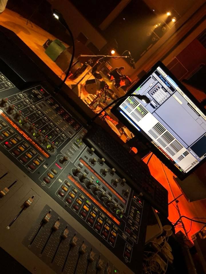 Musibelios: Nuestras empresas de Macromusic Musibelios: Nuestras empresas de Macromusic