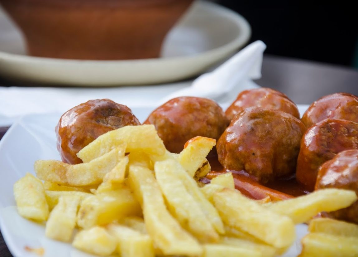 Raciones Calientes: Carta de Restaurante Bar La Posadilla Raciones Calientes: Carta de Restaurante Bar La Posadilla