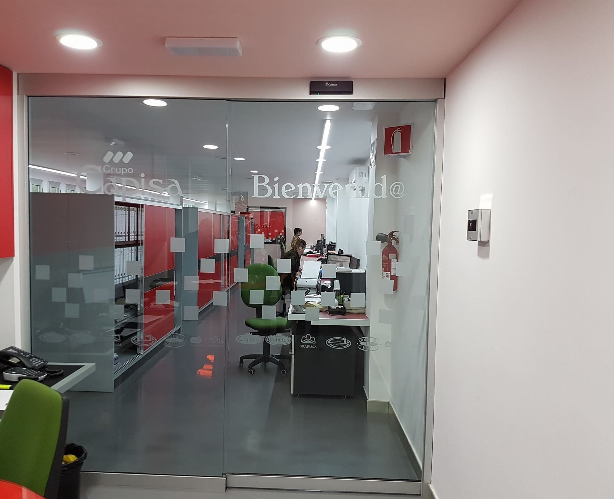 Vinilo arenado oficinas en Las Palmas de Gran Canarias