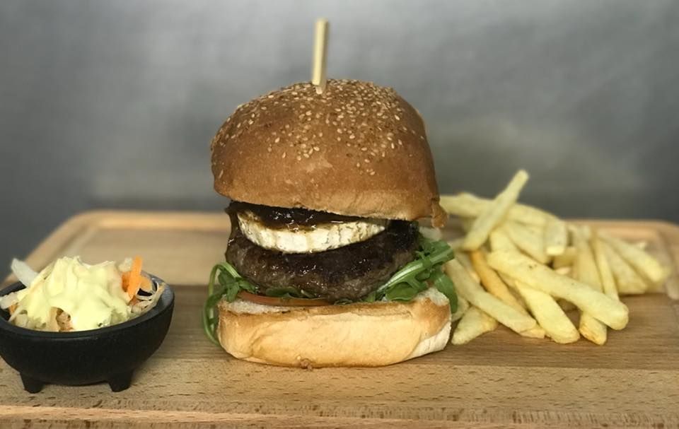 Hamburguesas, sandwiches y perritos: Carta de Bar El Cafetín Hamburguesas, sandwiches y perritos: Carta de Bar El Cafetín