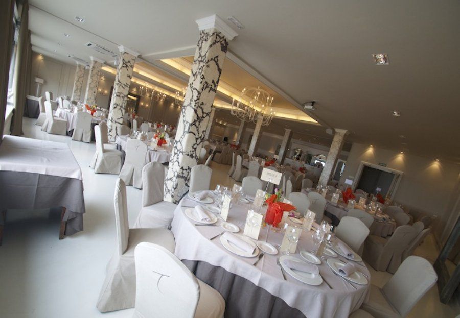 Nuestro Restaurante: Servicios de Tamarises Izarra Nuestro Restaurante: Servicios de Tamarises Izarra