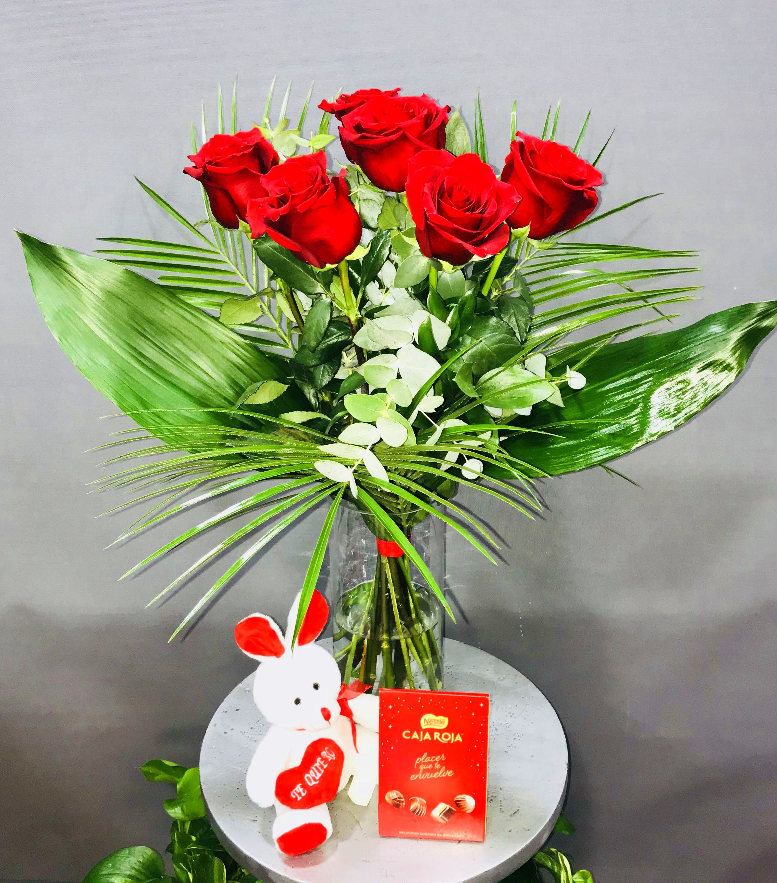 6 rosas rojas : Productos de Flores Madrid 6 rosas rojas : Productos de Flores Madrid
