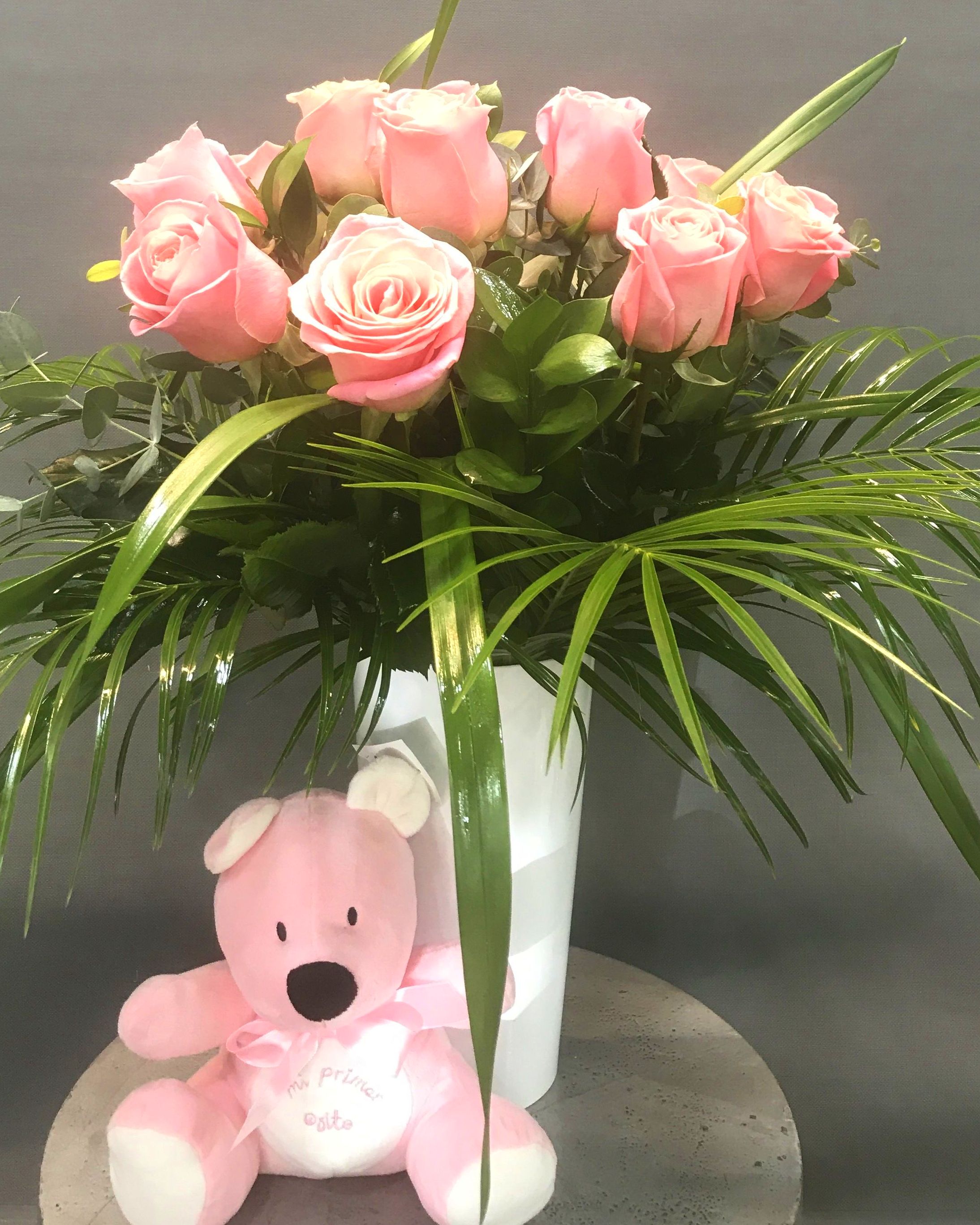 12 rosas rosas: Productos de Flores Madrid 12 rosas rosas: Productos de Flores Madrid