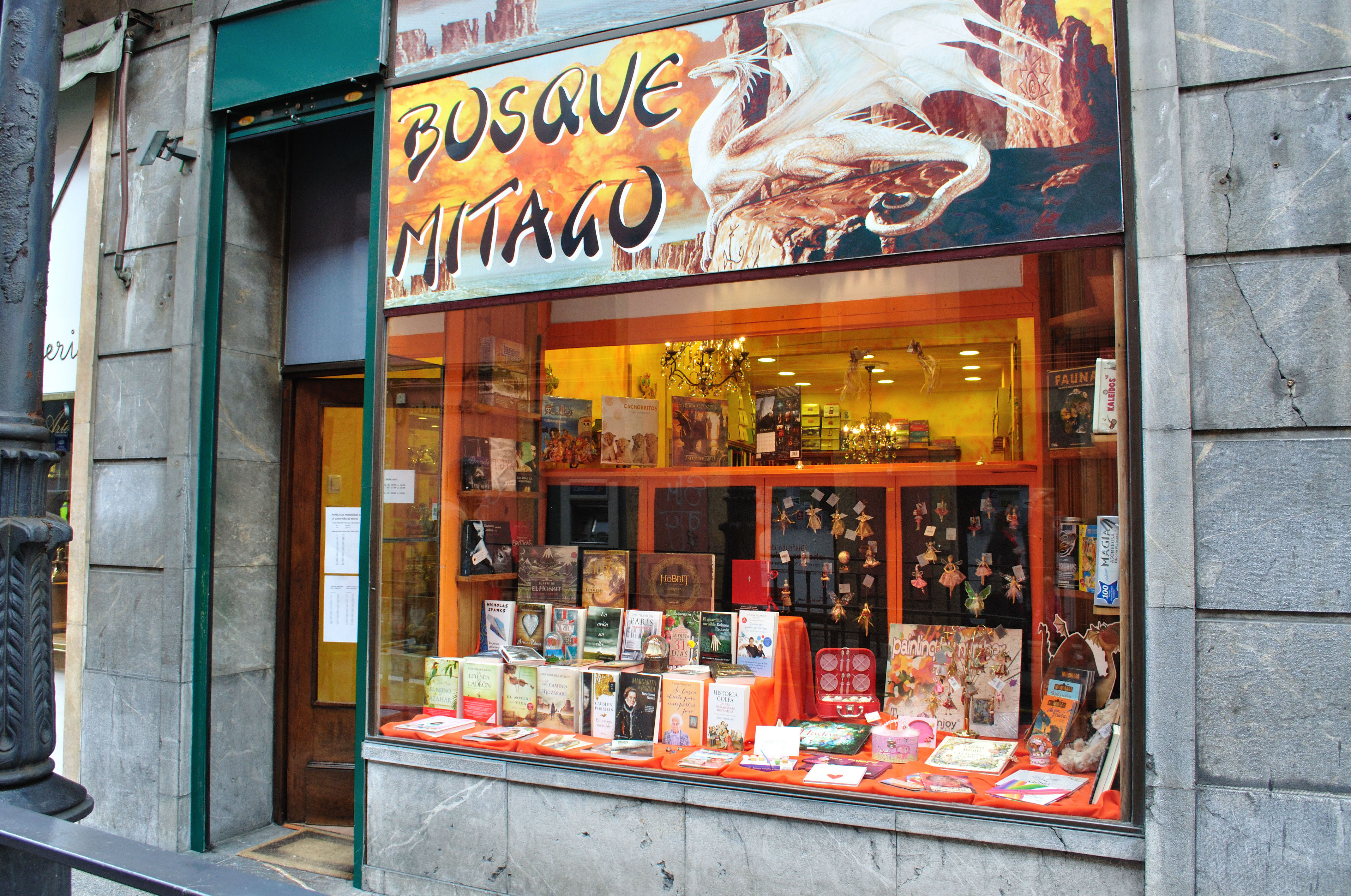 Resultado de imagen de libreria bosque mitago