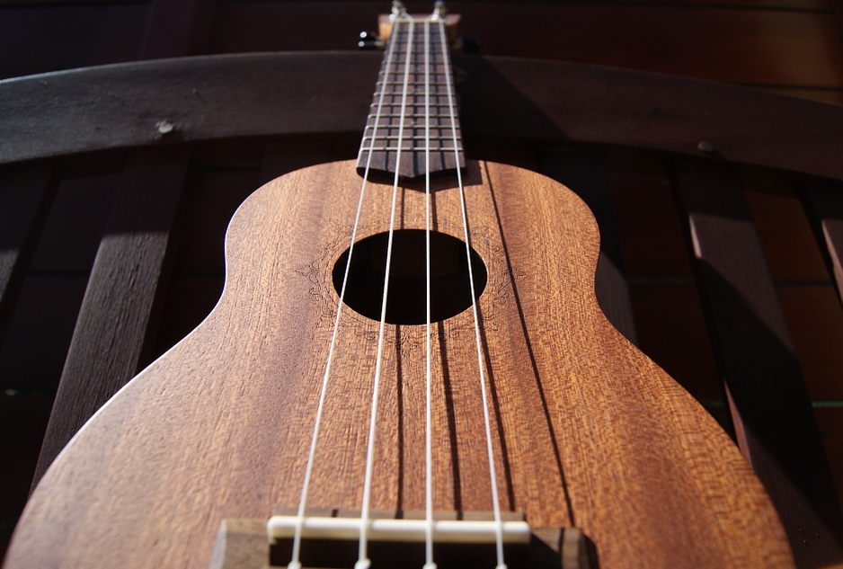 Ukelele: Productos y servicios de PENTAGRAMA Ukelele: Productos y servicios de PENTAGRAMA