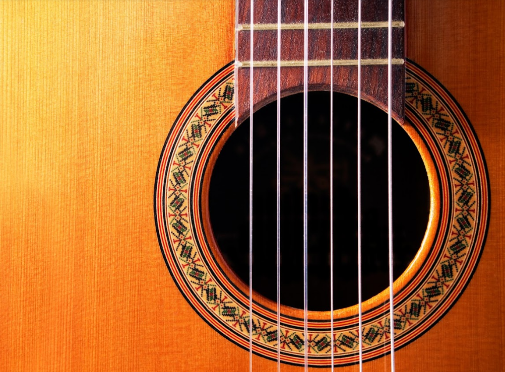 Guitarra modelo 5P: Productos y servicios de PENTAGRAMA Guitarra modelo 5P: Productos y servicios de PENTAGRAMA