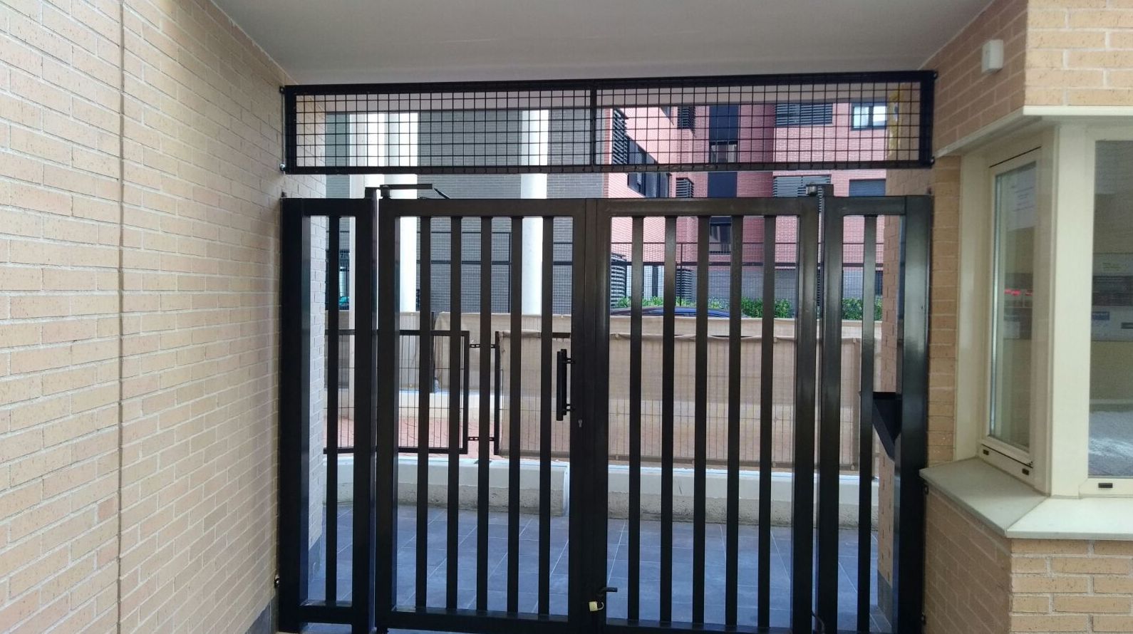 Puertas de exterior. Somos fabricantes