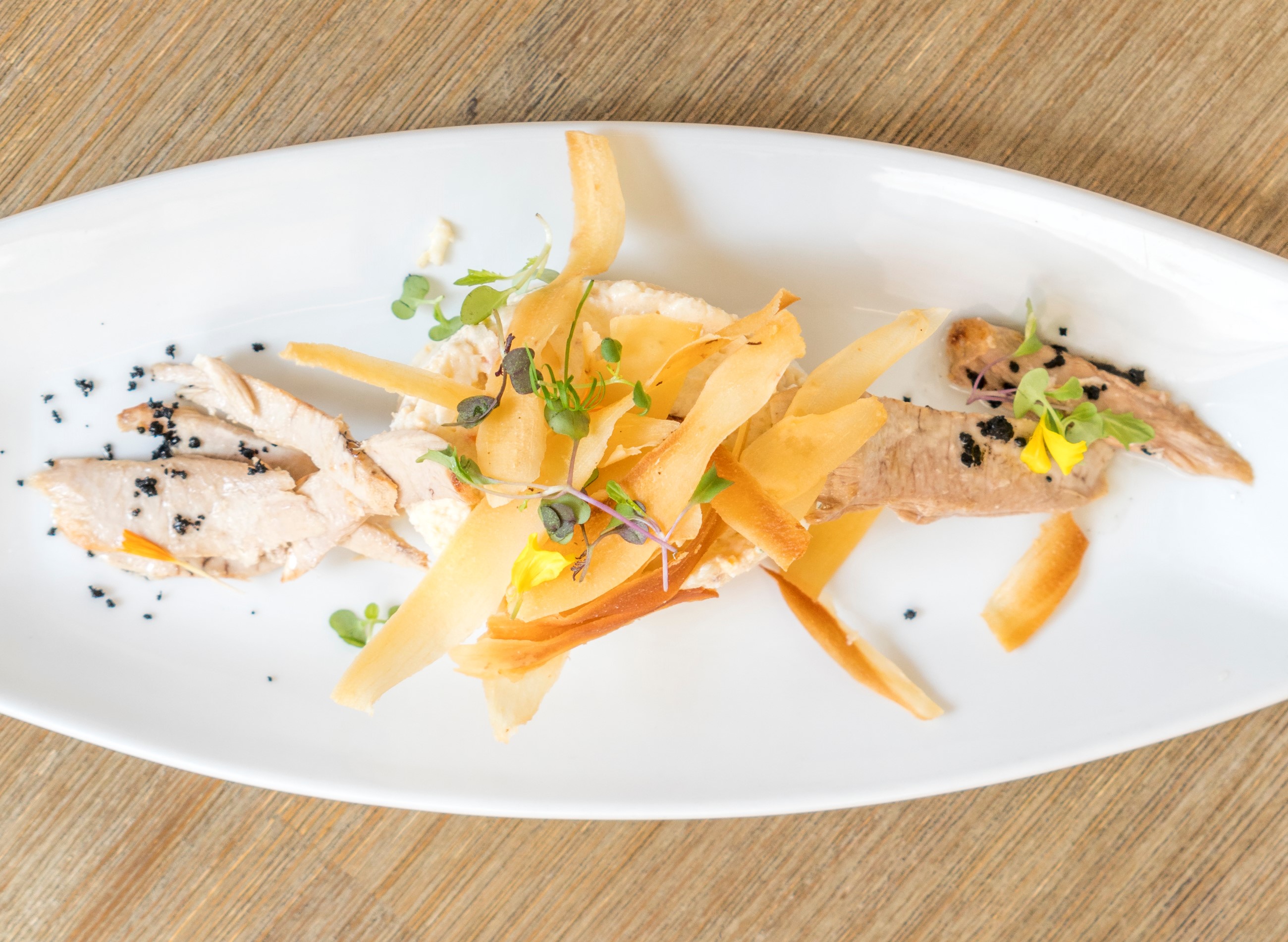 Ensaladilla Rusa con ventresca, yuca y aceituna negra: CARTA y Menús de Alquimia Ensaladilla Rusa con ventresca, yuca y aceituna negra: CARTA y Menús de Alquimia