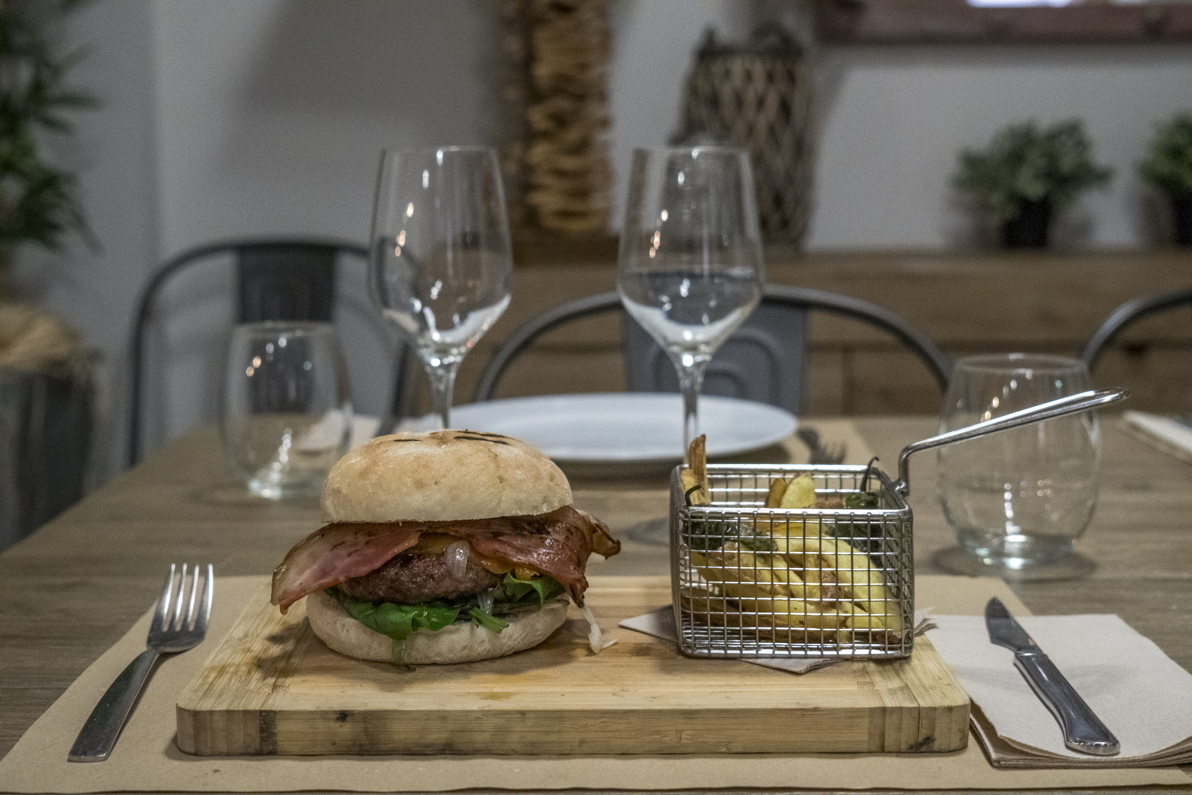 Hamburguesa de Vaca Wagýu: CARTA y Menús de Alquimia Hamburguesa de Vaca Wagýu: CARTA y Menús de Alquimia